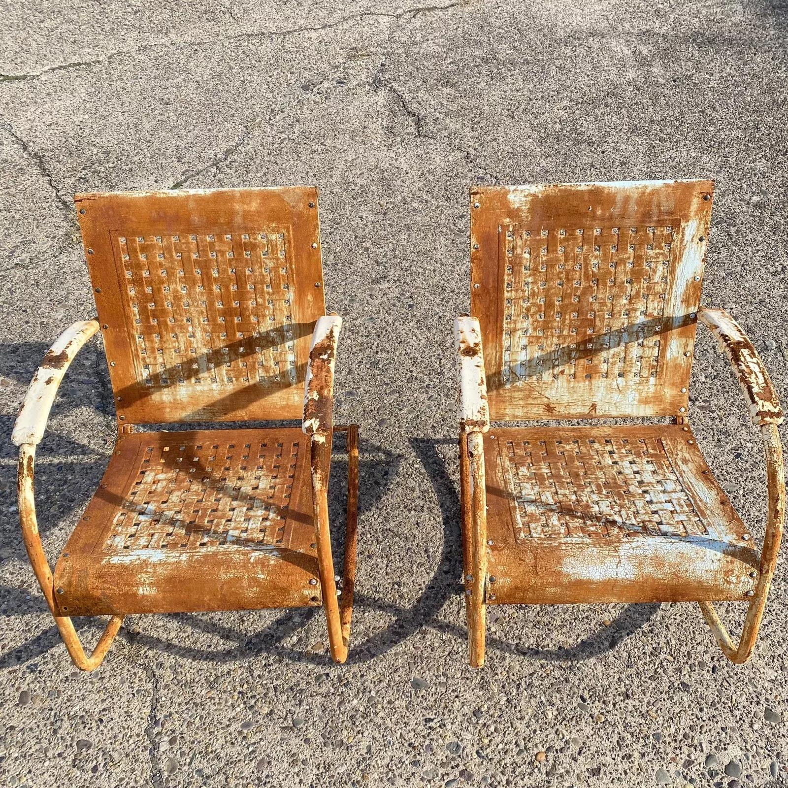 Silla mecedora de patio vintage Art Decó de metal azul oxidado - Pareja en venta 4