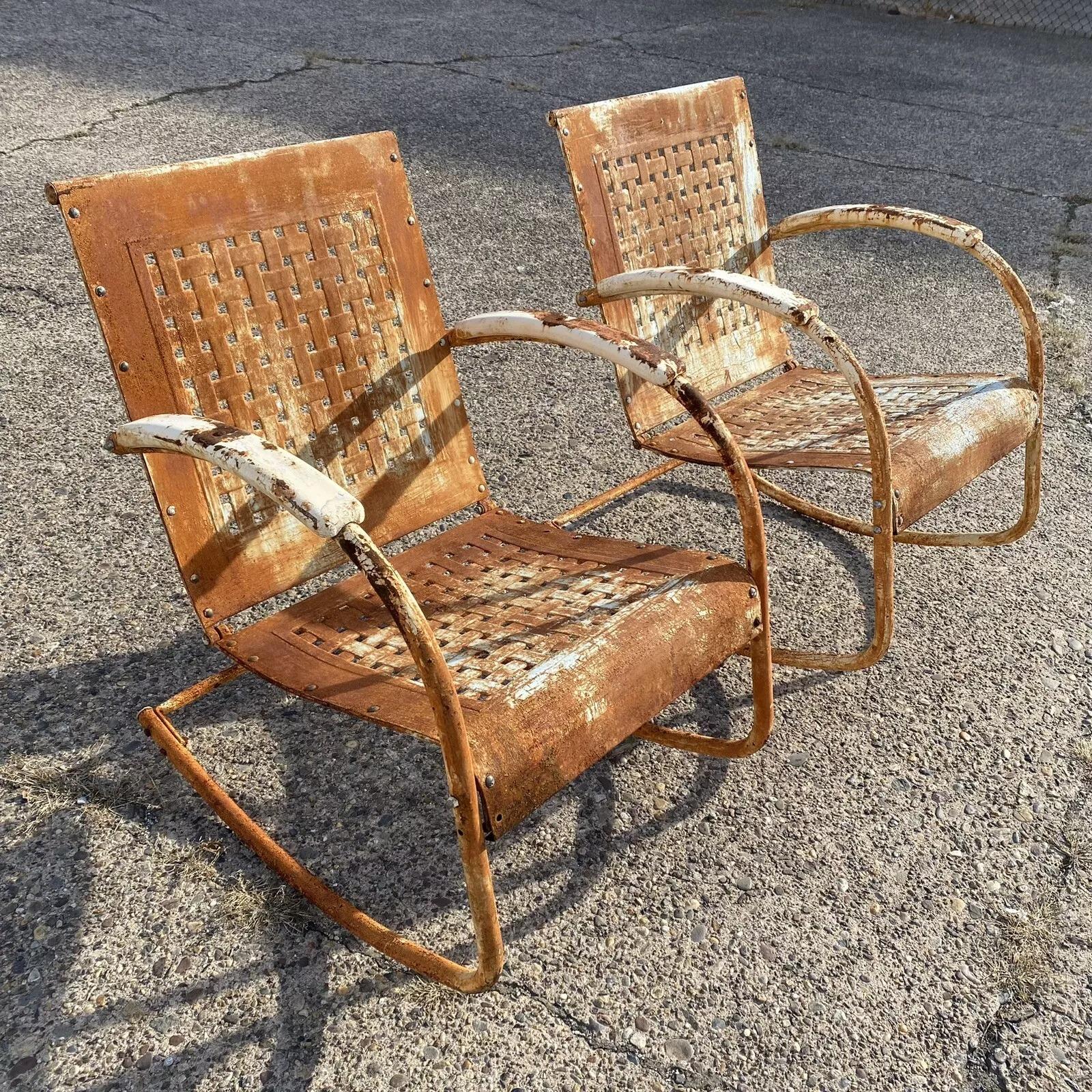 Silla mecedora de patio vintage Art Decó de metal azul oxidado - Pareja en venta 5