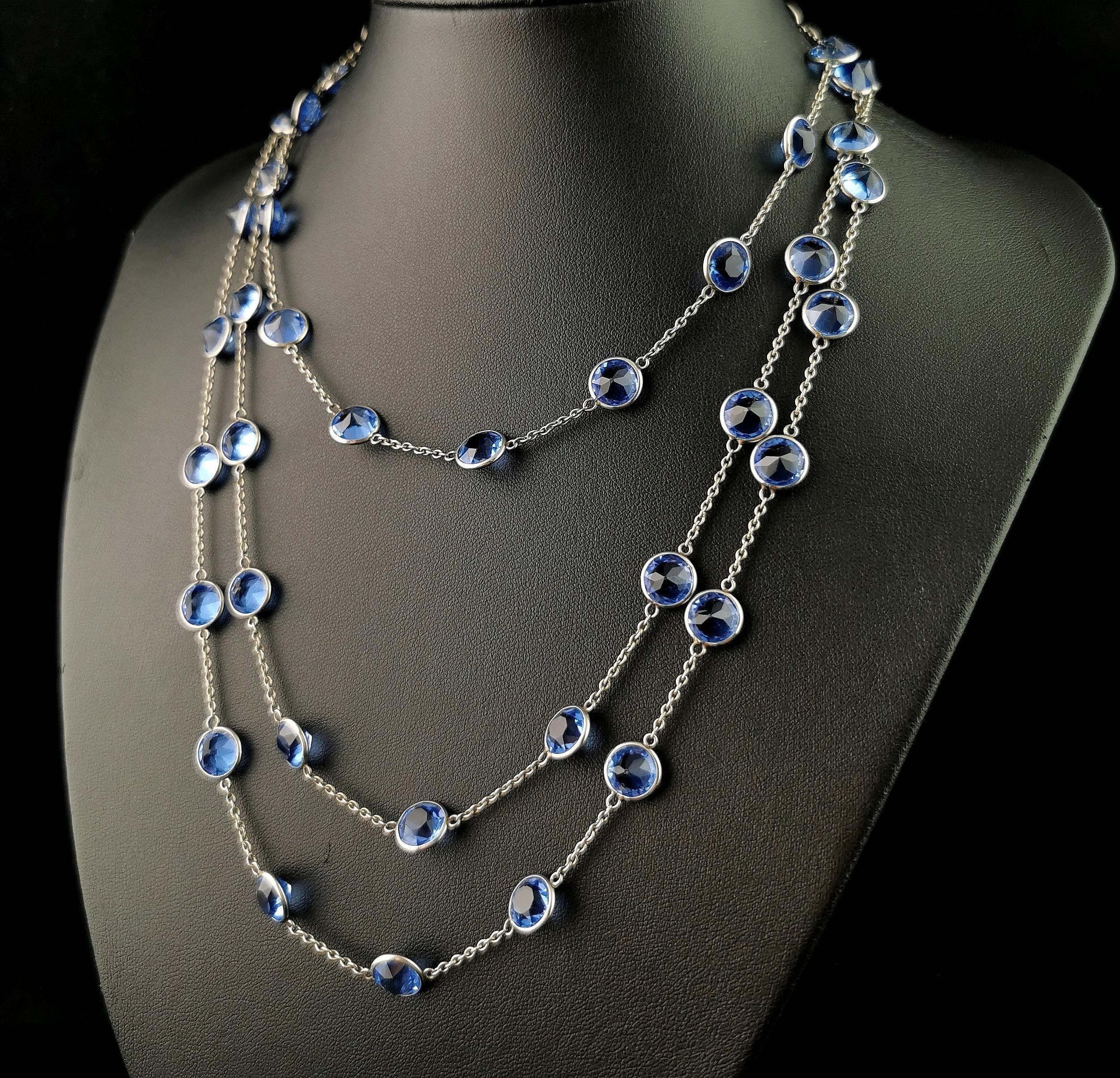 Vintage Art Deco blue Paste and platinon long chain necklace  For Sale 1