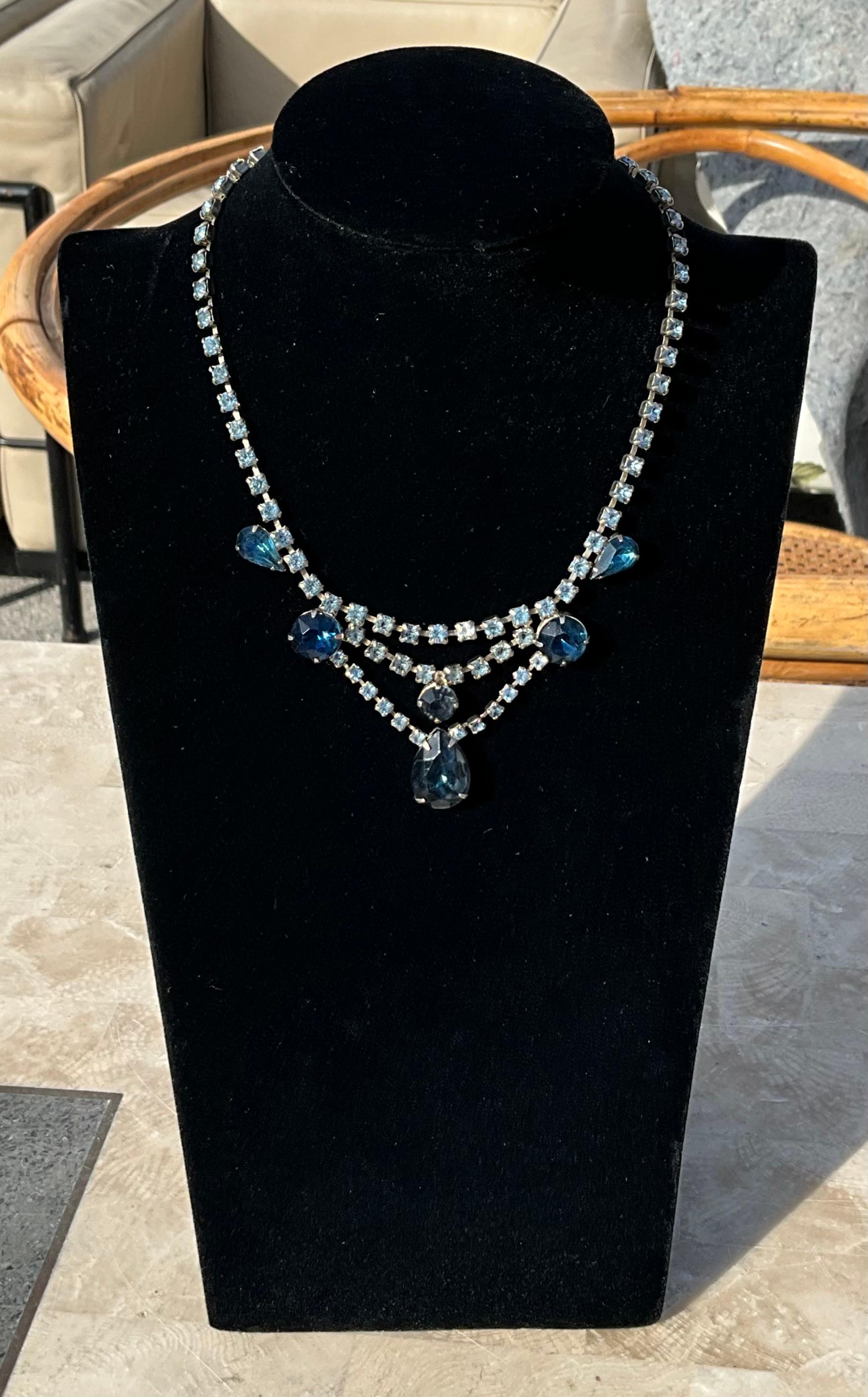 Vintage Art Deco Blue Rhinestone Necklace For Sale 4