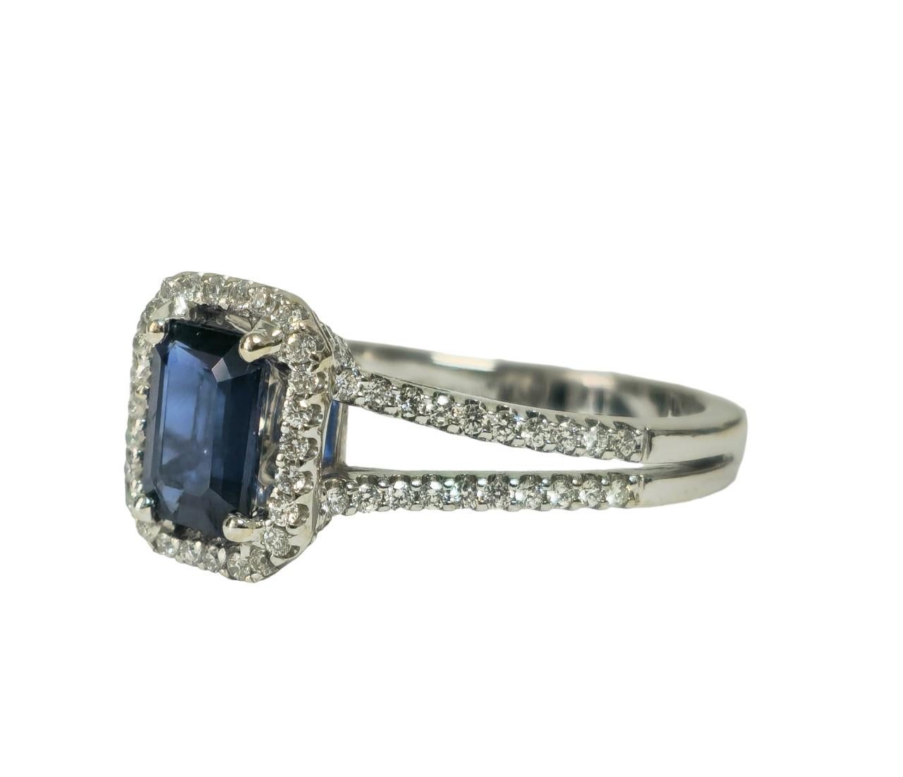 Brilliant Cut Vintage, Art Deco Blue Sapphire & Diamond Ring For Her For Sale