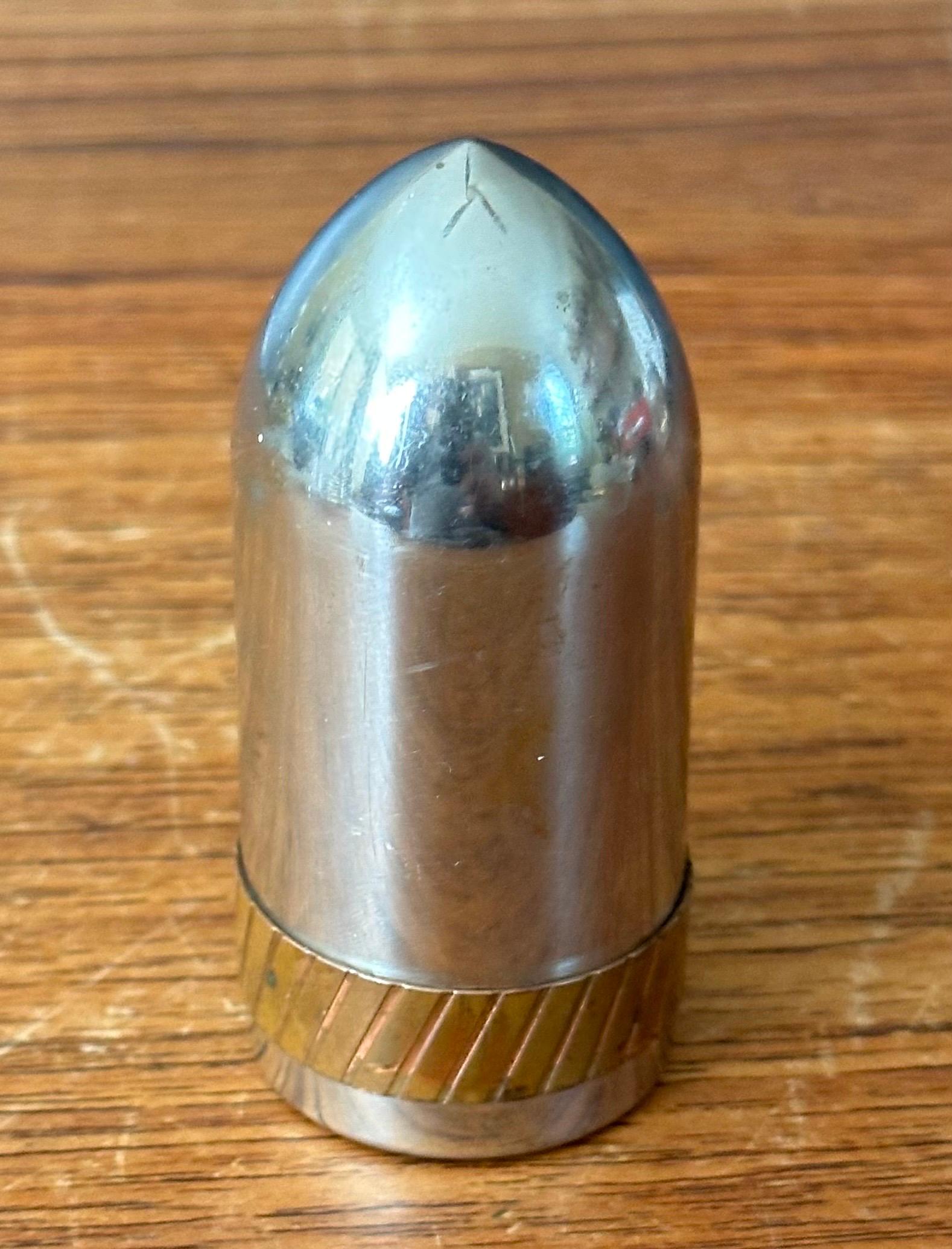 Vintage Art Deco Bullet „Take a Shot“ Nesting Shot-Gläser, Vintage im Angebot 5