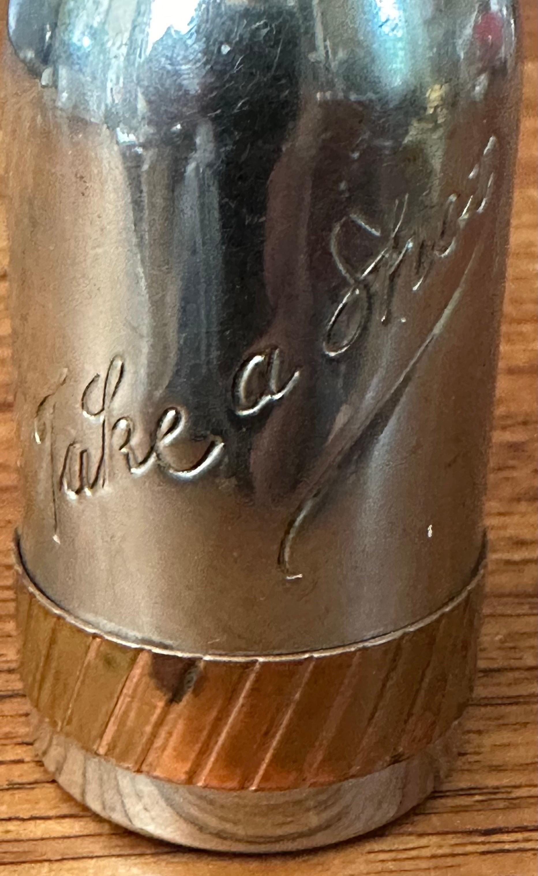 Vintage Art Deco Bullet „Take a Shot“ Nesting Shot-Gläser, Vintage im Angebot 1