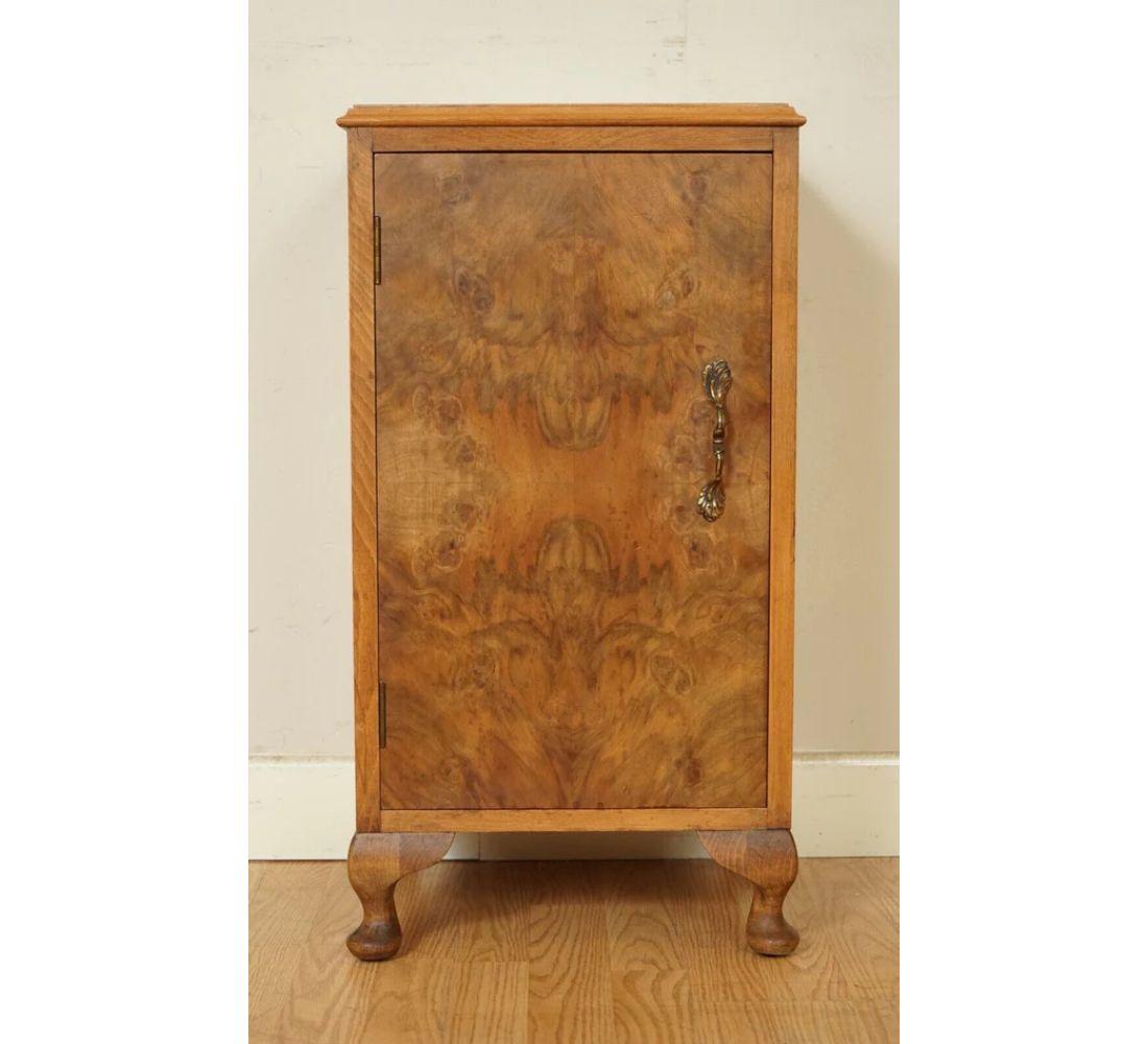 Vintage Art Deco Burr Walnut Bedside End Side Table In Good Condition For Sale In Pulborough, GB