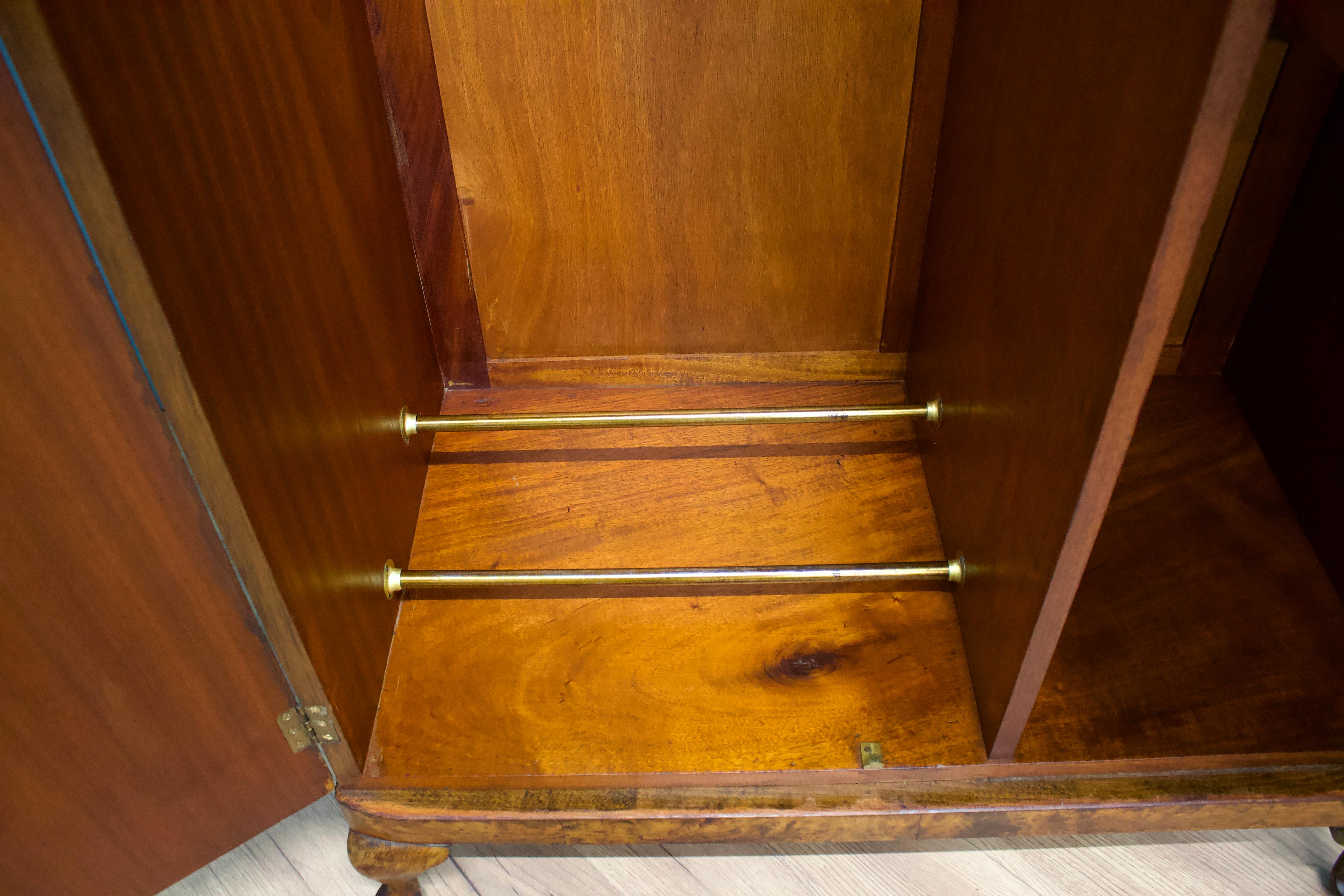 Compact Compactum-Kleiderschrank aus Wurzelnussholz im Art déco-Stil, 1930er Jahre (Holz)