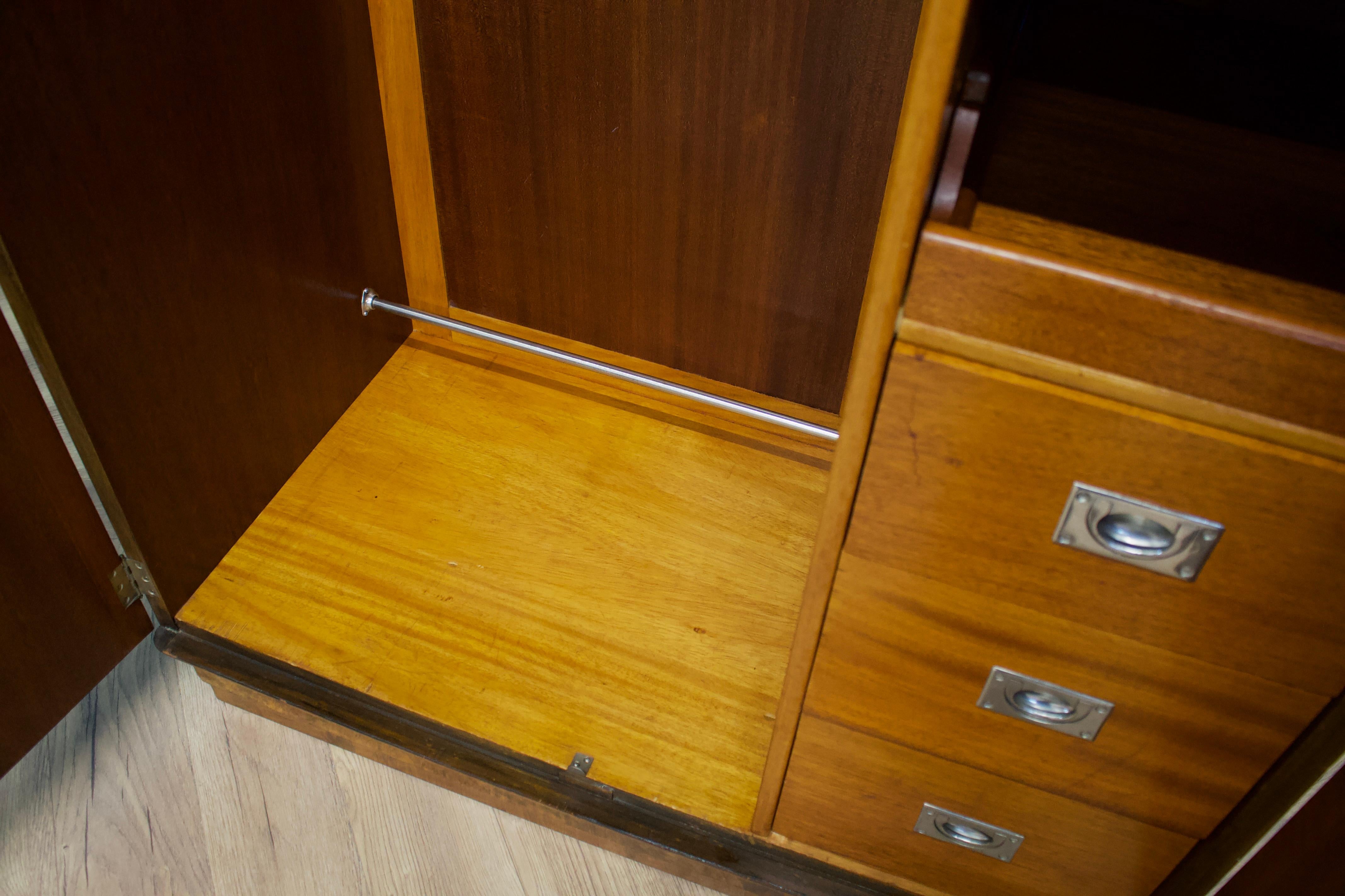 Compact Compactum-Kleiderschrank aus Wurzelnussholz von Heals, Art déco, Vintage, Art déco, 1930er Jahre 4
