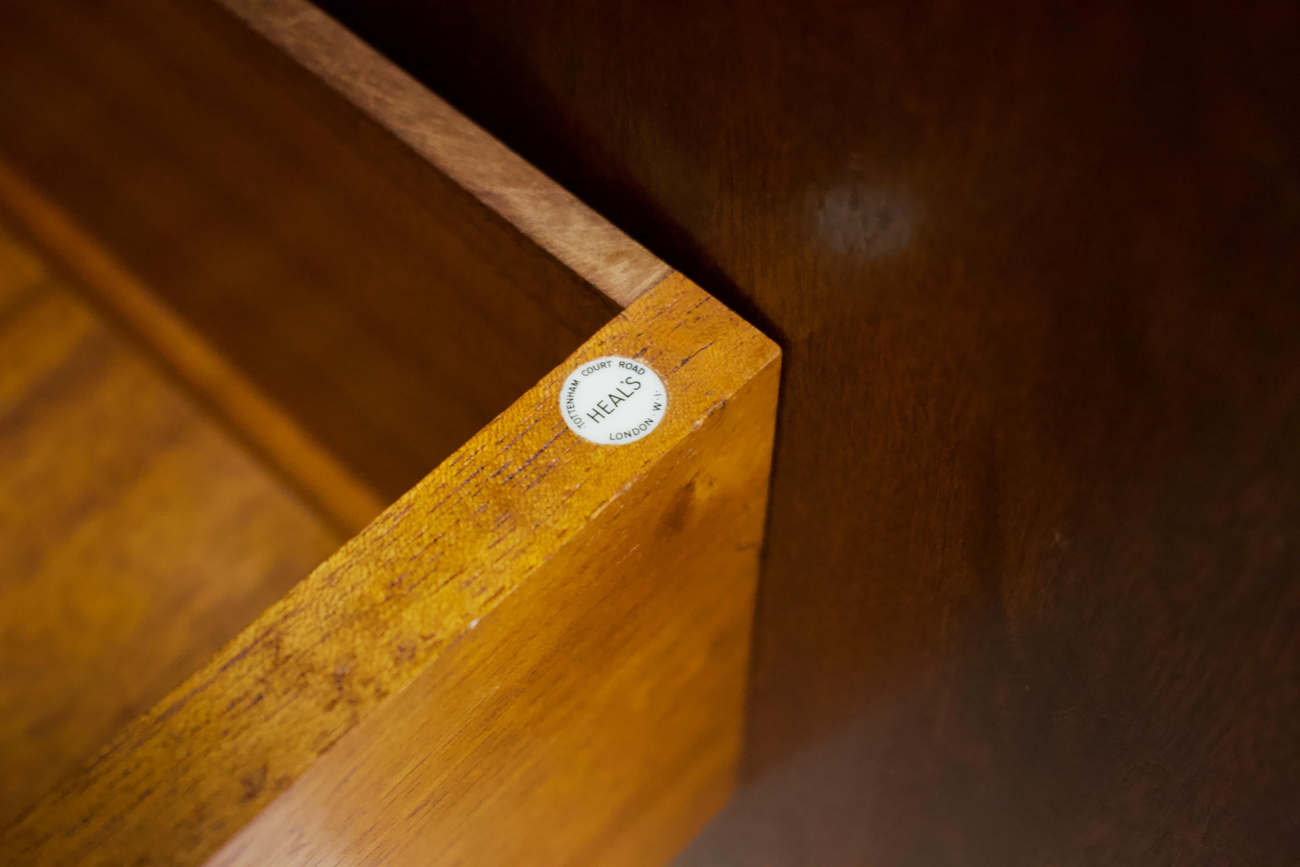 Compact Compactum-Kleiderschrank aus Wurzelnussholz von Heals, Art déco, Vintage, Art déco, 1930er Jahre 6