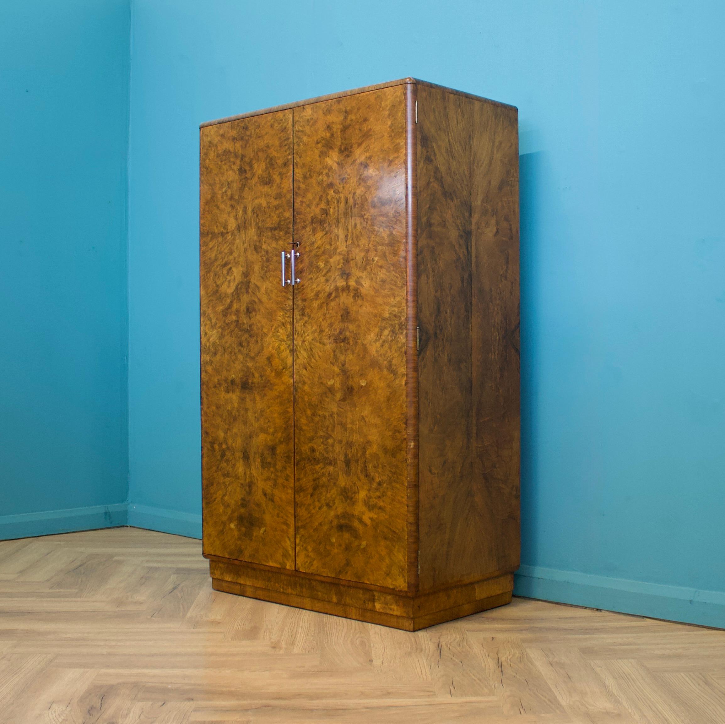 Compact Compactum-Kleiderschrank aus Wurzelnussholz von Heals, Art déco, Vintage, Art déco, 1930er Jahre (Furnier)