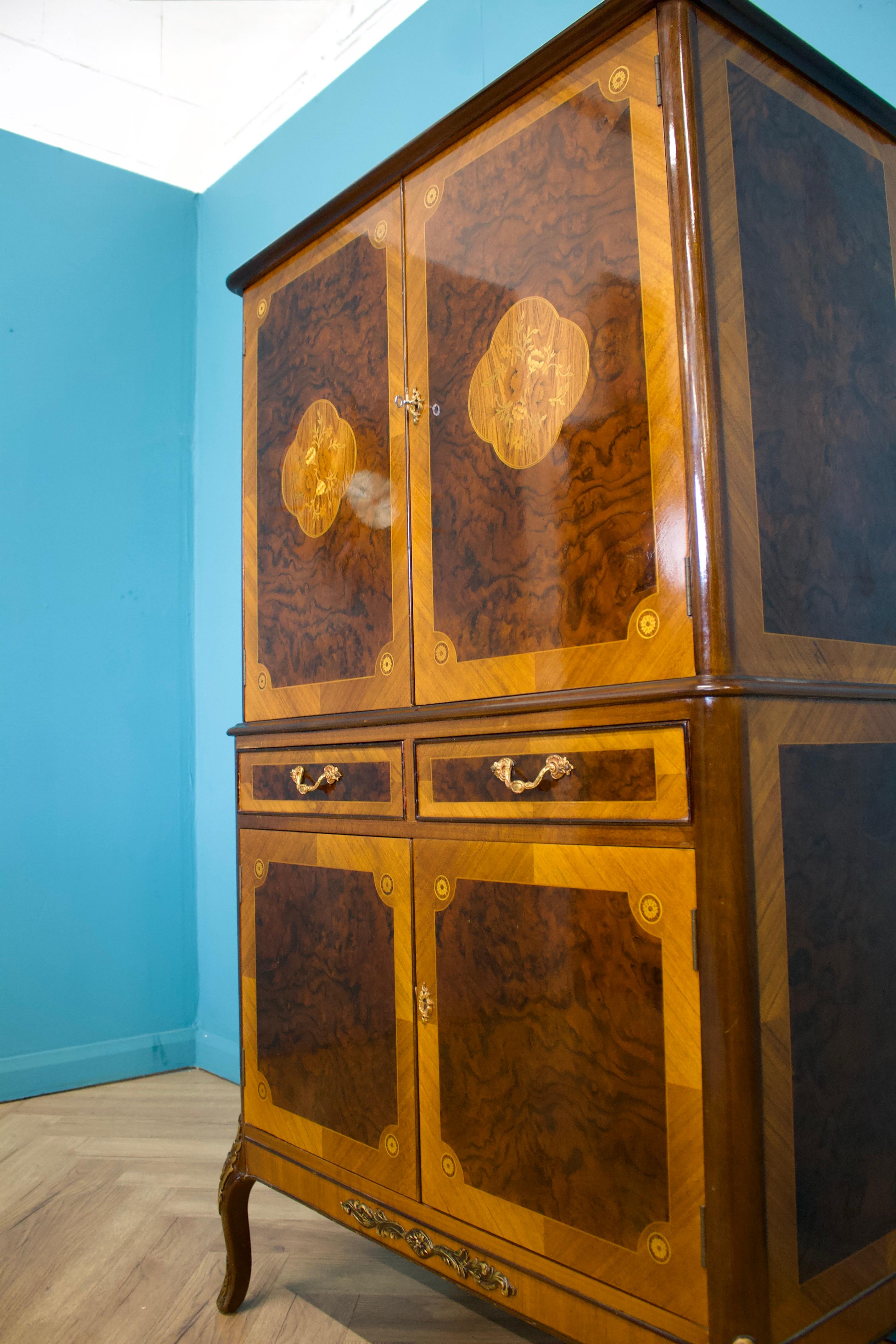 Meuble à boissons Epstein en ronce de noyer, Vintage Art Deco, années 1950 4