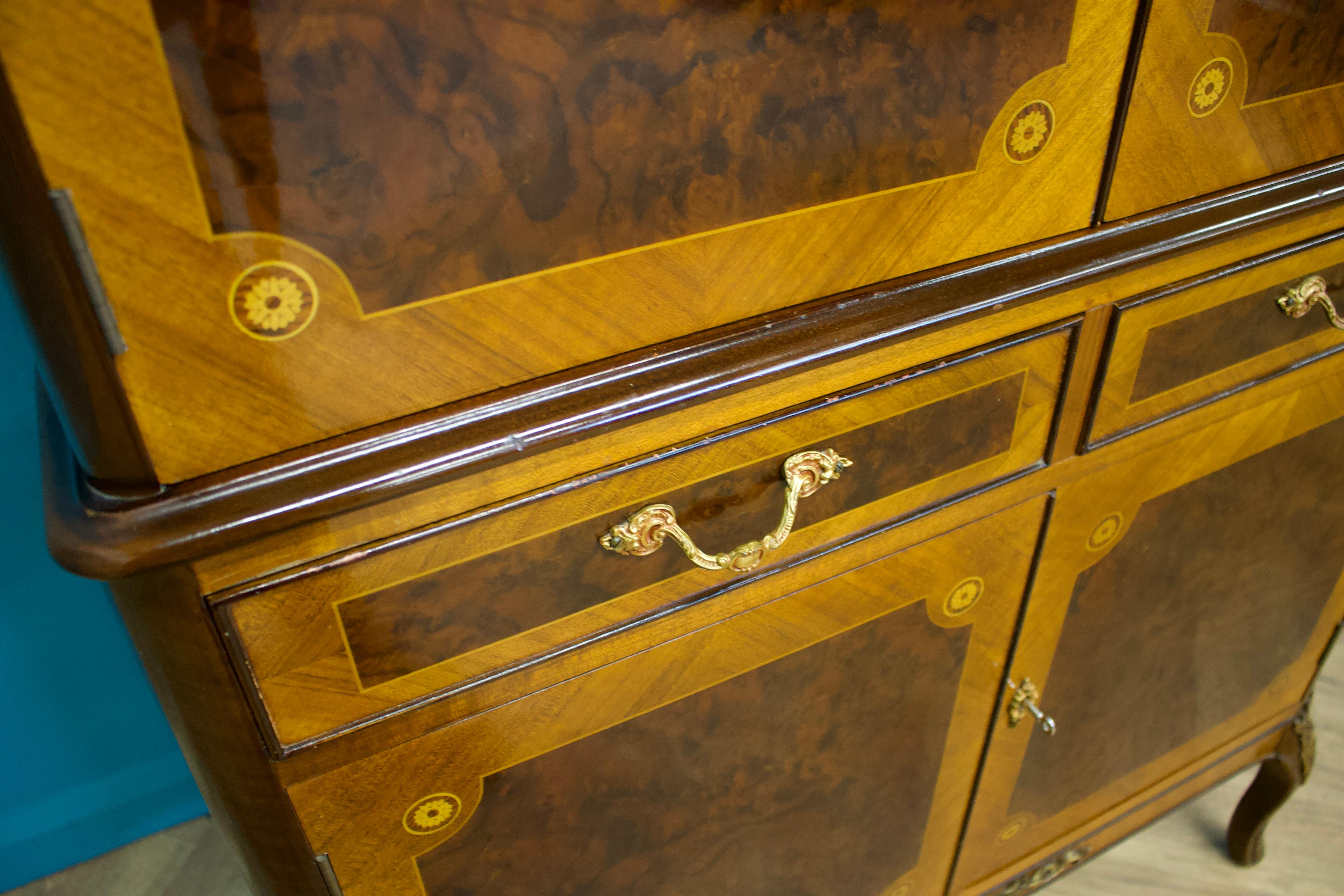 20ième siècle Meuble à boissons Epstein en ronce de noyer, Vintage Art Deco, années 1950