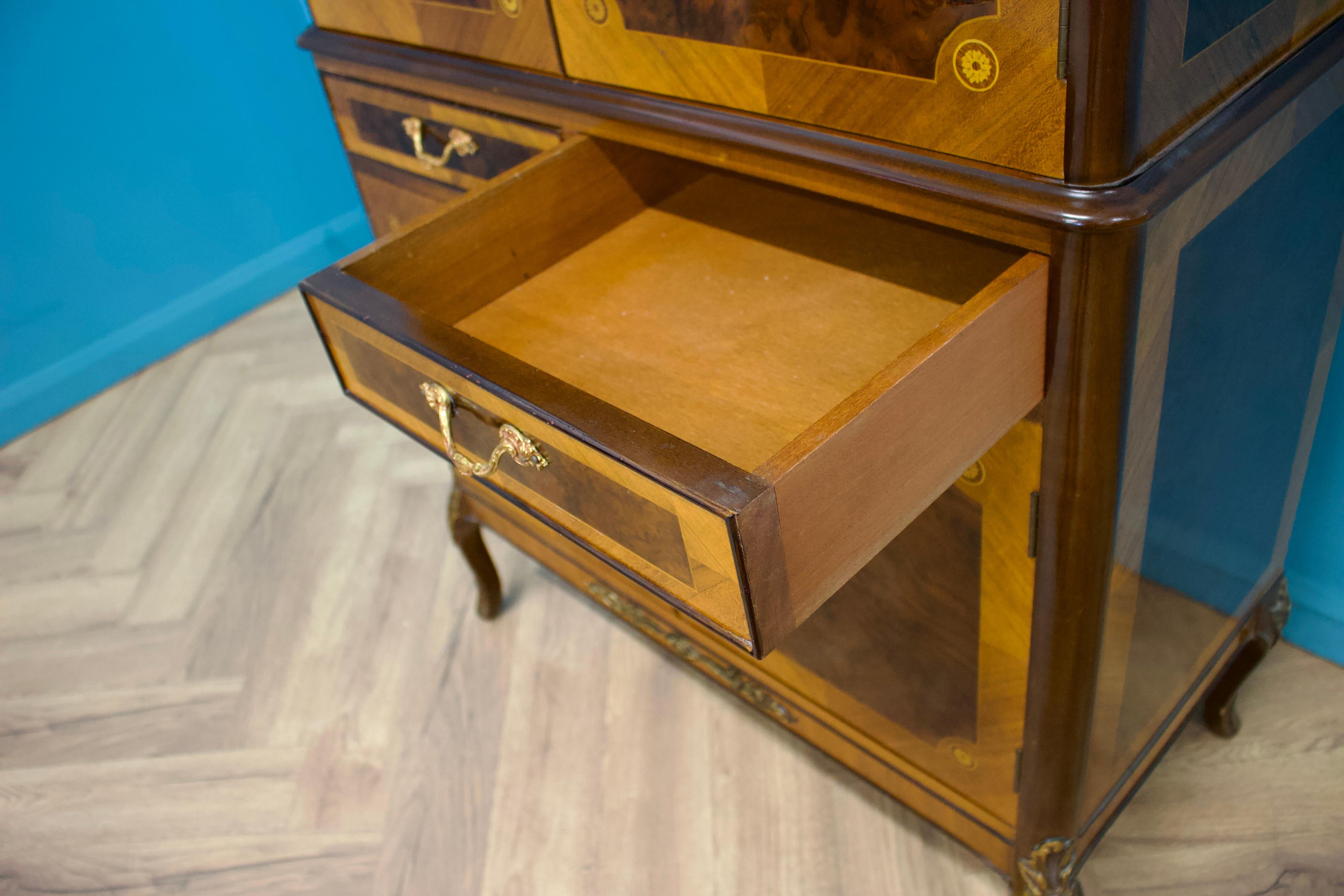 Noyer Meuble à boissons Epstein en ronce de noyer, Vintage Art Deco, années 1950