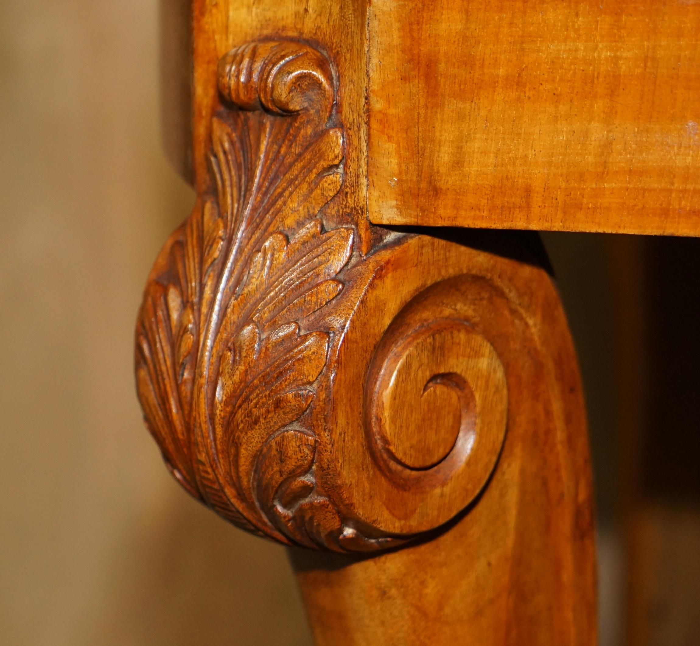 Vintage Art Deco Burr Walnut Ornately Carved Dining Table and 6 Dining Chairs In Good Condition For Sale In West Sussex, Pulborough