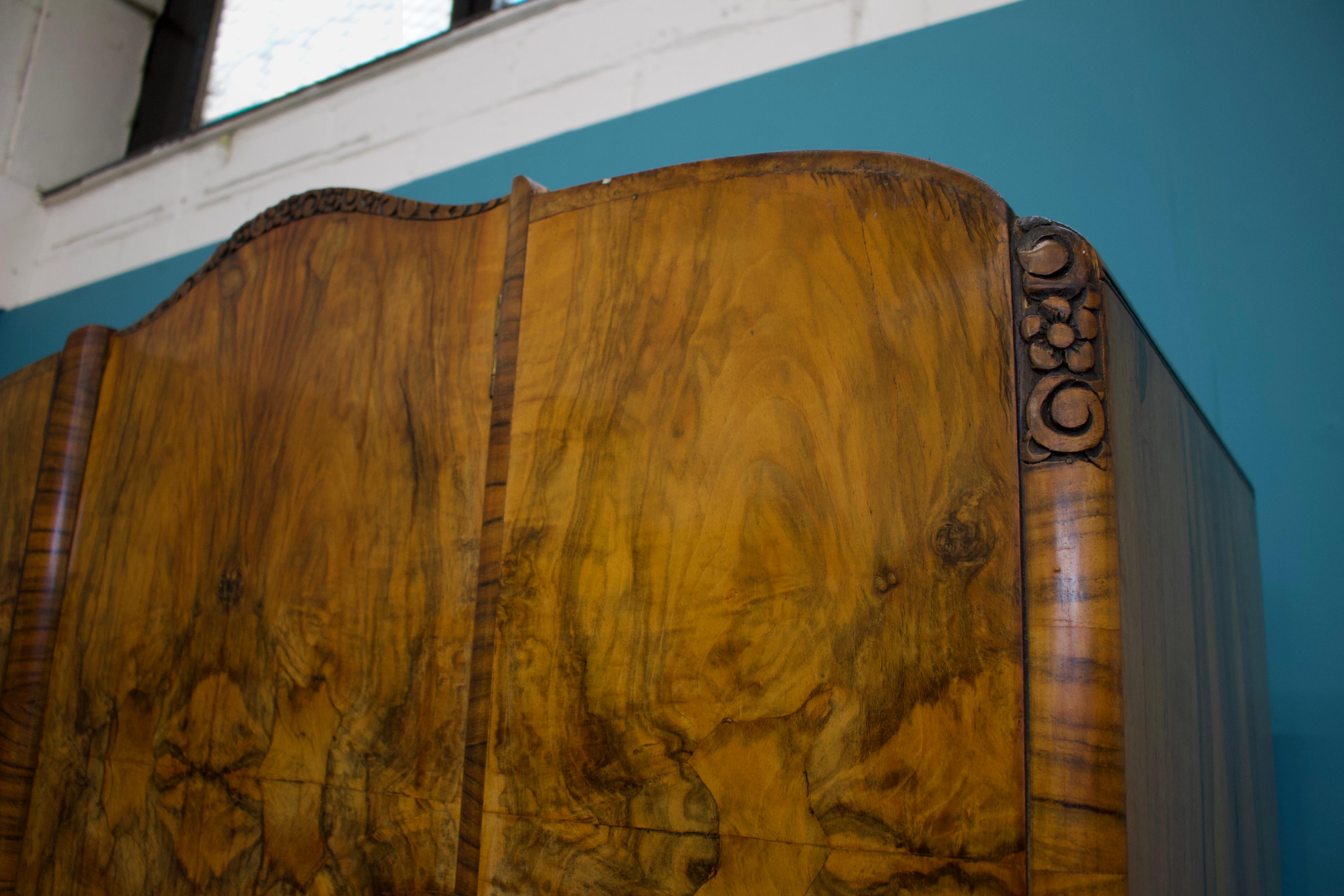 Mid-20th Century Vintage Art Deco Burr Walnut Wardrobe, 1930s