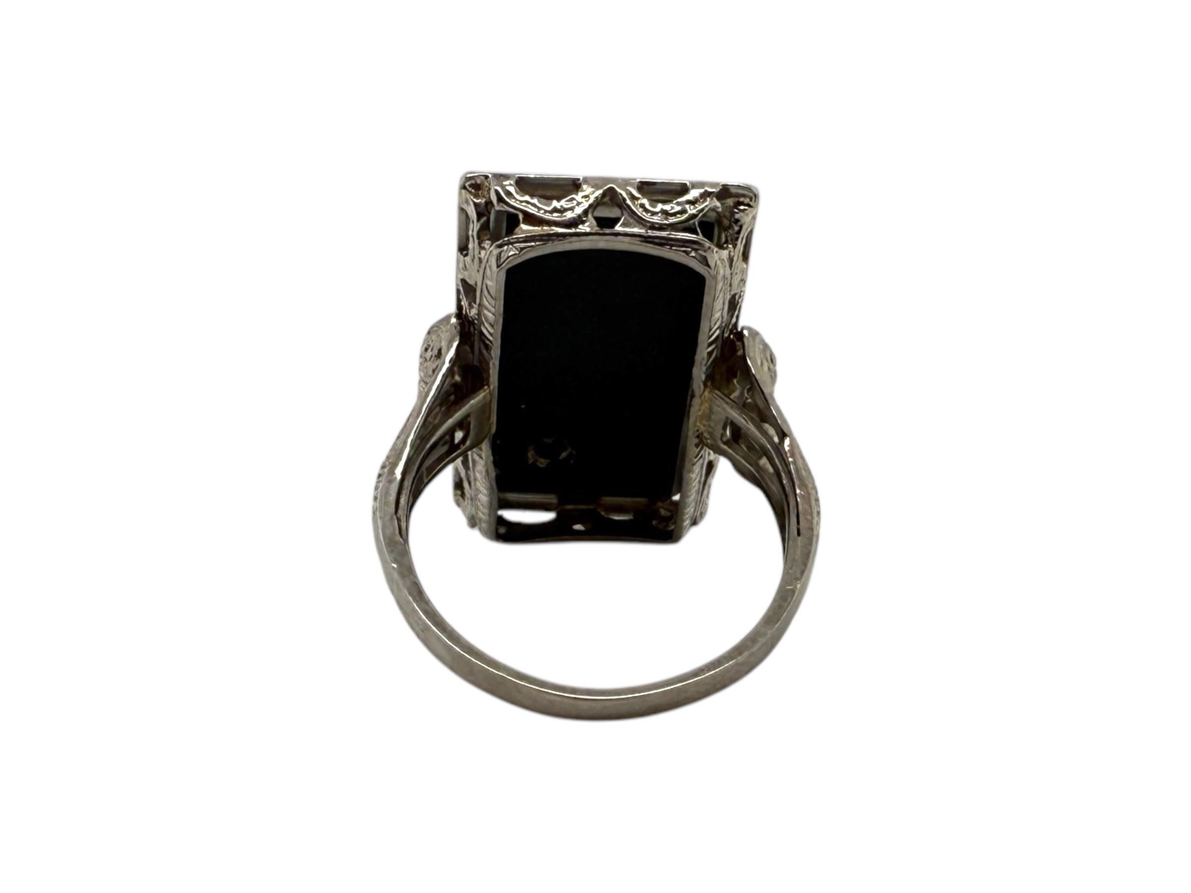 Vintage Art Deco Carved Bloodstone Cocktail Ring 14K White Gold For Sale 4