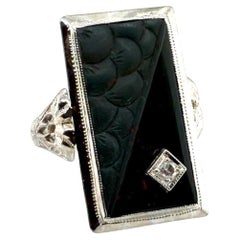 Bague cocktail Art déco vintage sculptée en or blanc 14 carats