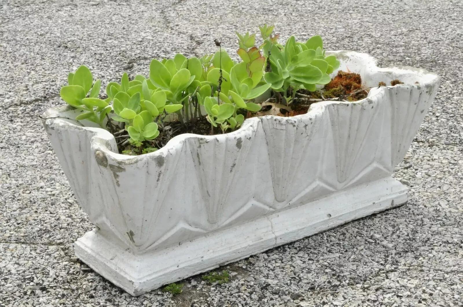Vintage Art Deco Zement Beton gewellte geometrische Garten Pflanzer Topf - ein Paar im Angebot 4