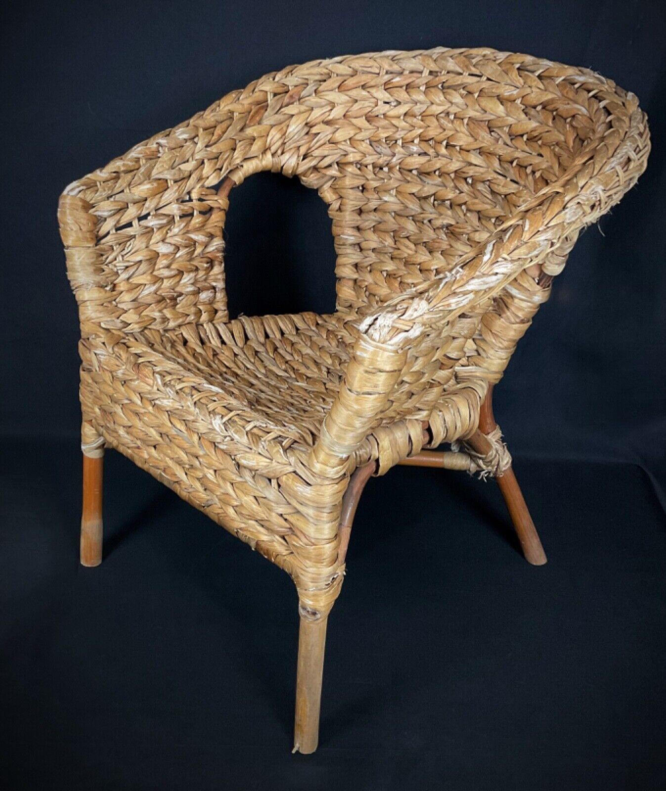 Vintage Art Deco Child's Wicker Armchair – Handwoven Wicker, French - 2Y336 For Sale 7