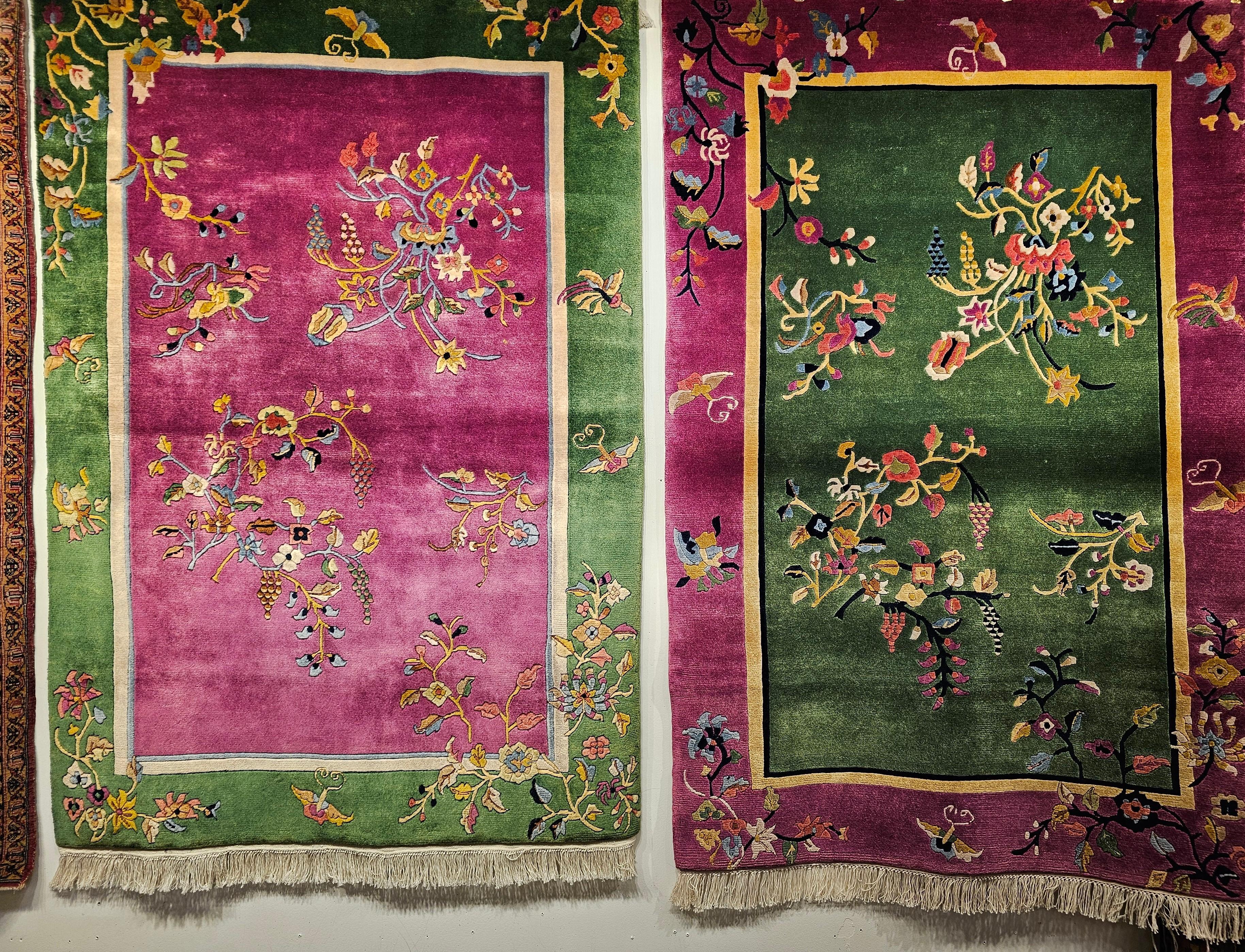 Vintage Art Deco Chinese Rug in Sage Green Field mit Royal Purple Floral Border im Angebot 11