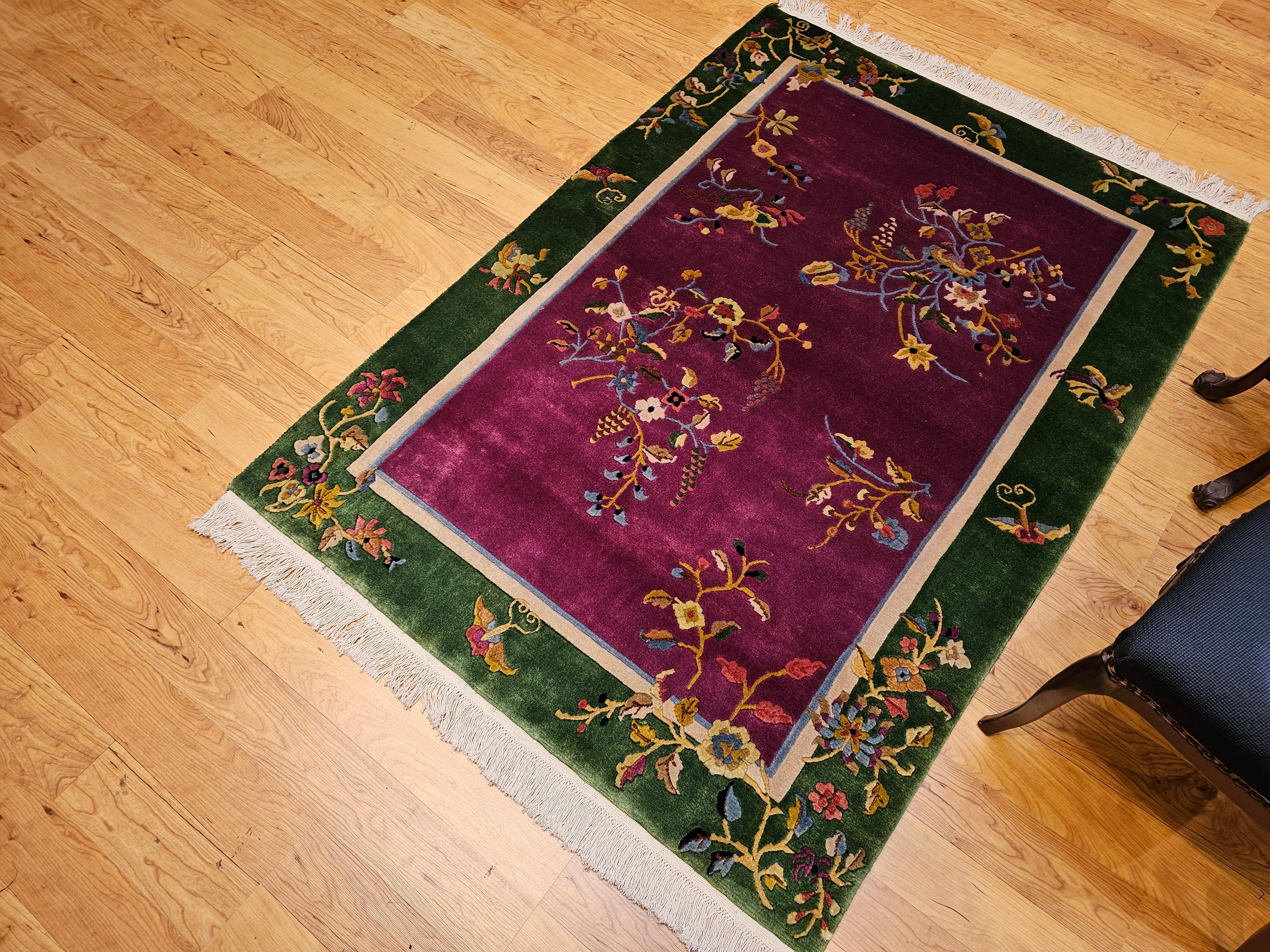 Vintage Art Deco Chinese Rug in Royal Purple Field mit Sage Green Floral Border im Angebot 9