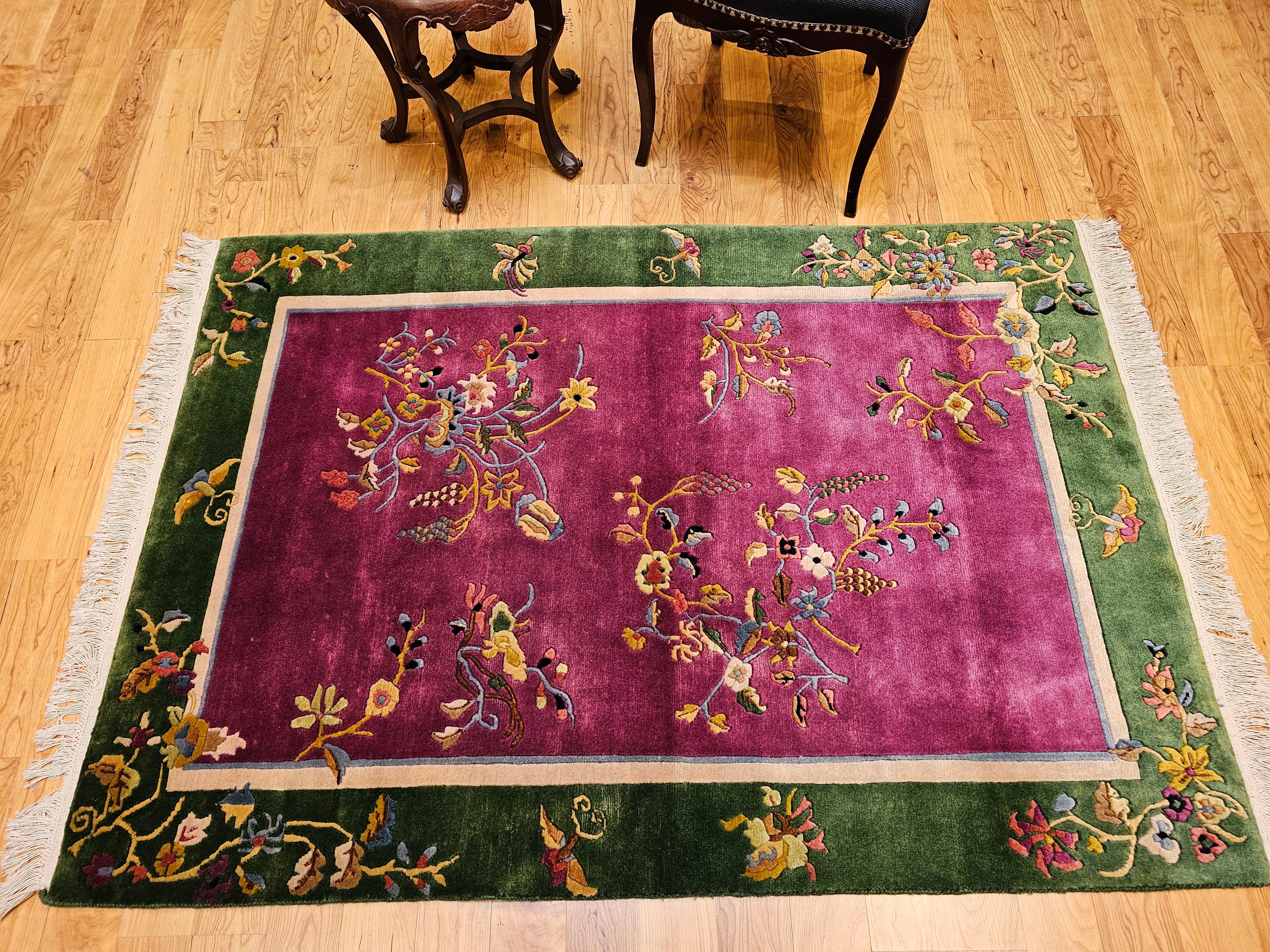 Vintage Art Deco Chinese Rug in Royal Purple Field mit Sage Green Floral Border im Angebot 10