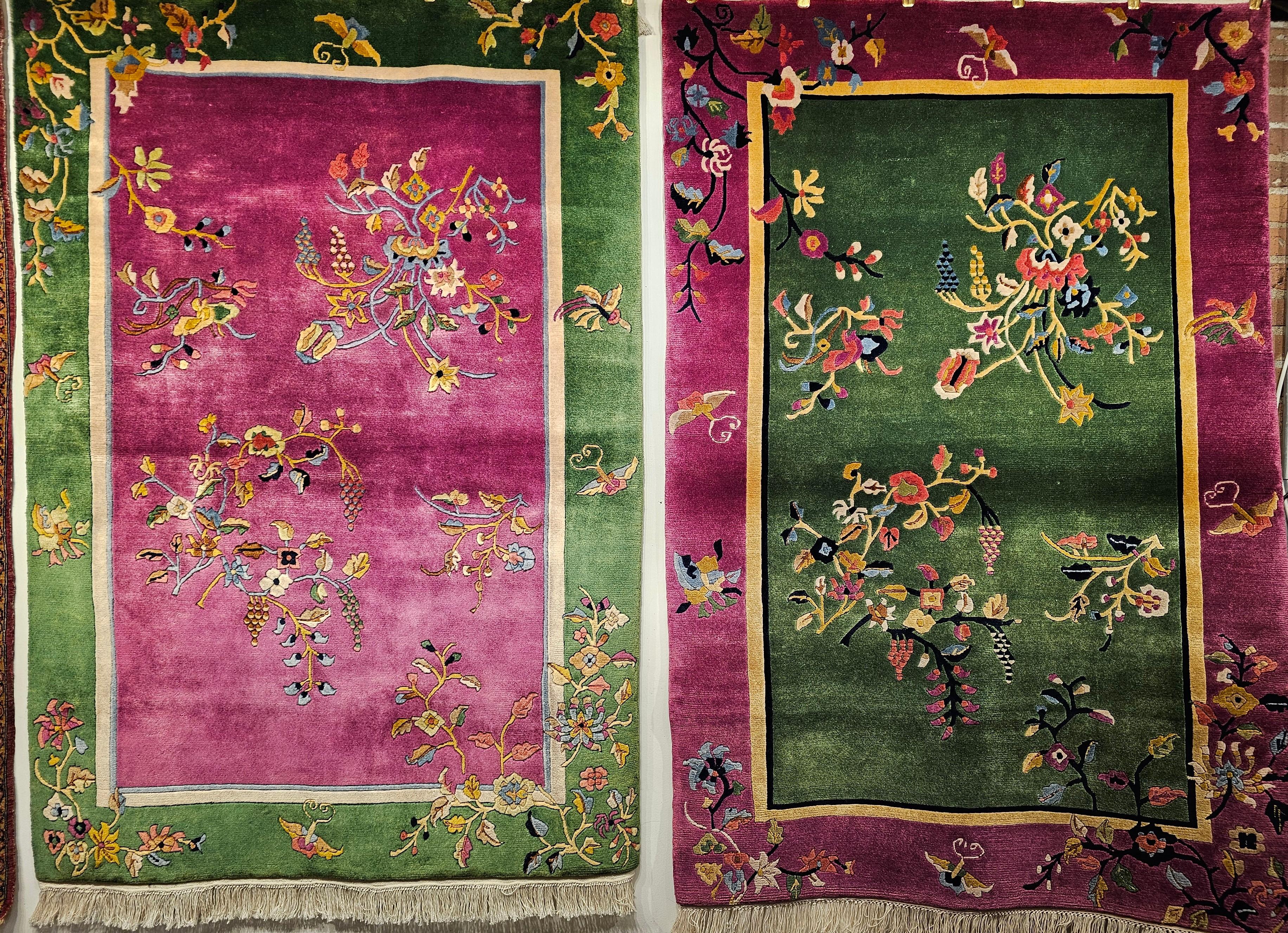 Vintage Art Deco Chinese Rug in Royal Purple Field mit Sage Green Floral Border im Angebot 11