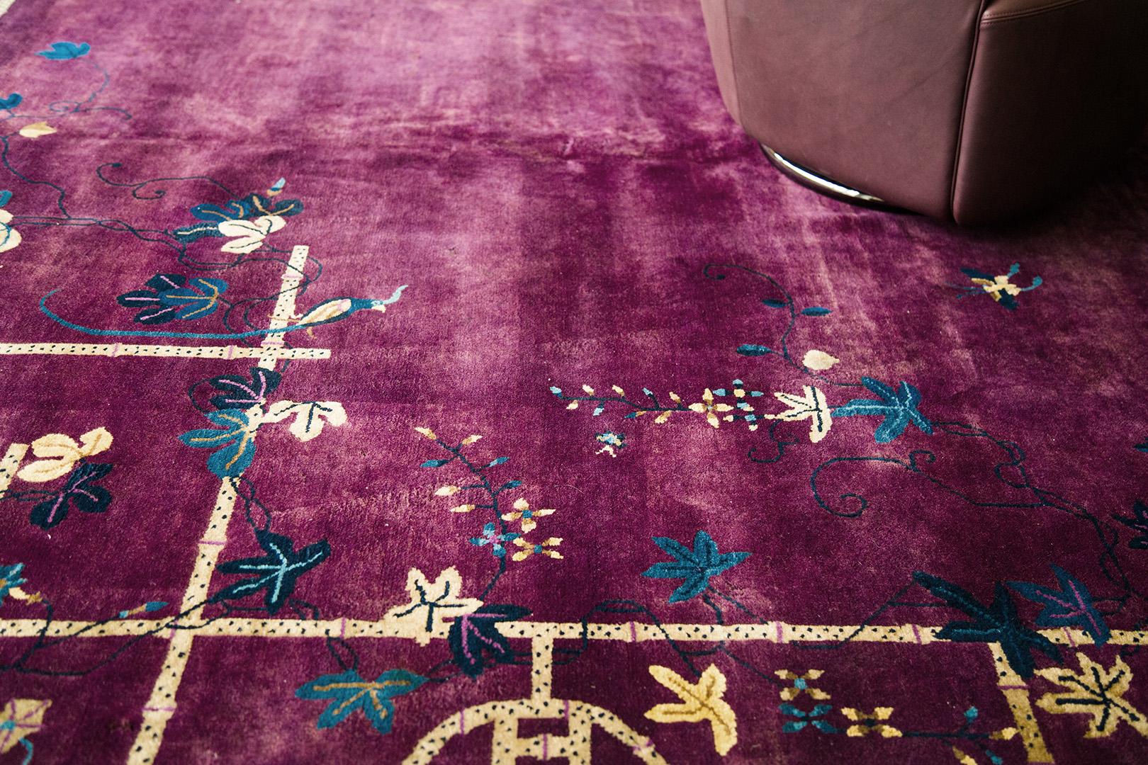 Vintage Art Deco Chinese Rug im Zustand „Gut“ im Angebot in WEST HOLLYWOOD, CA