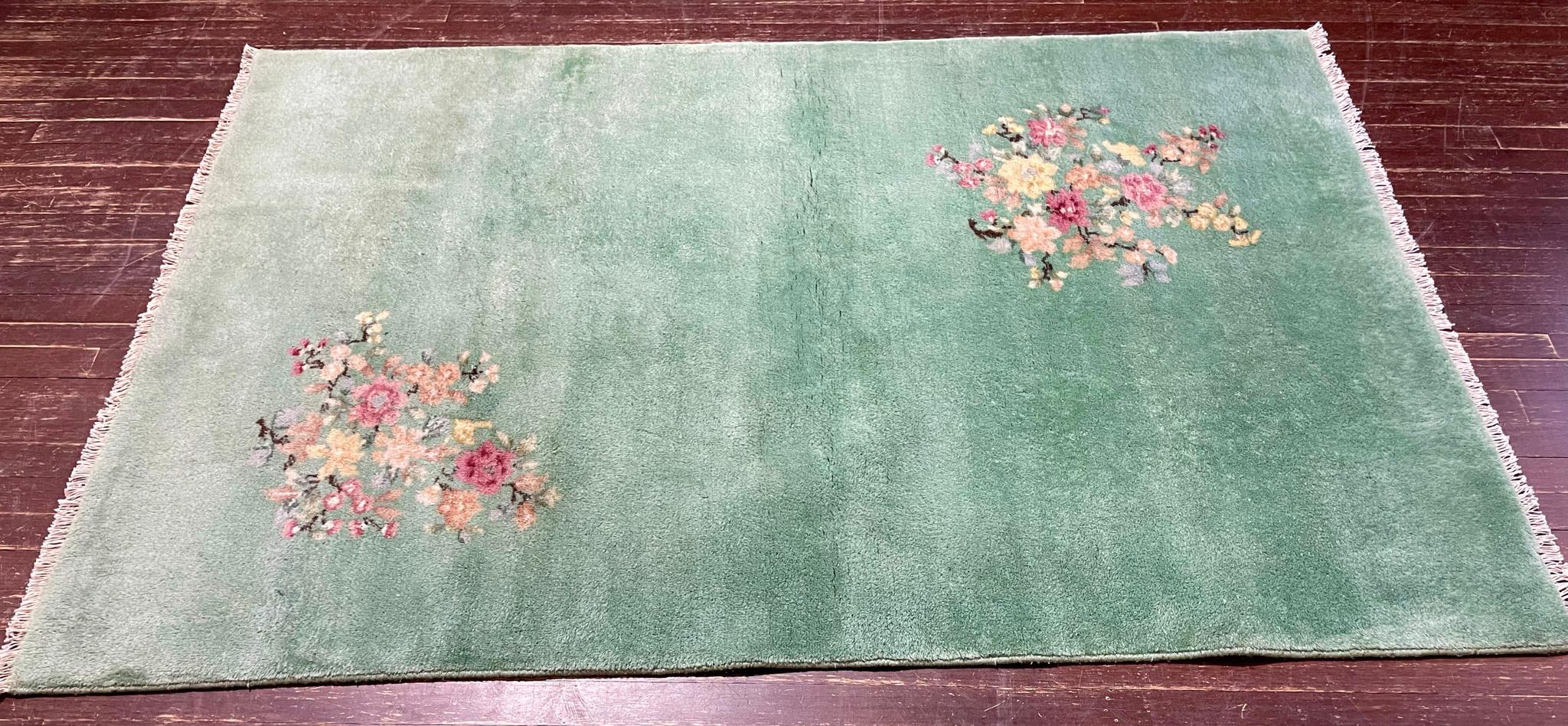 Handmade Vintage Art Deco floral Chinese Rug, 2'11