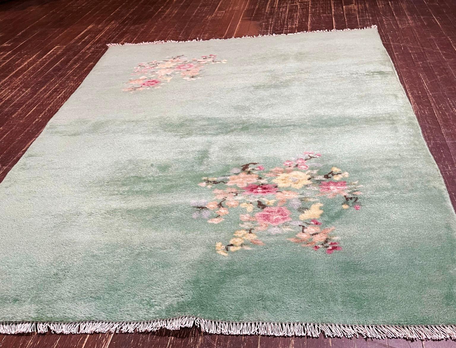 Alfombra china vintage Art Déco, verde siglo XX en venta