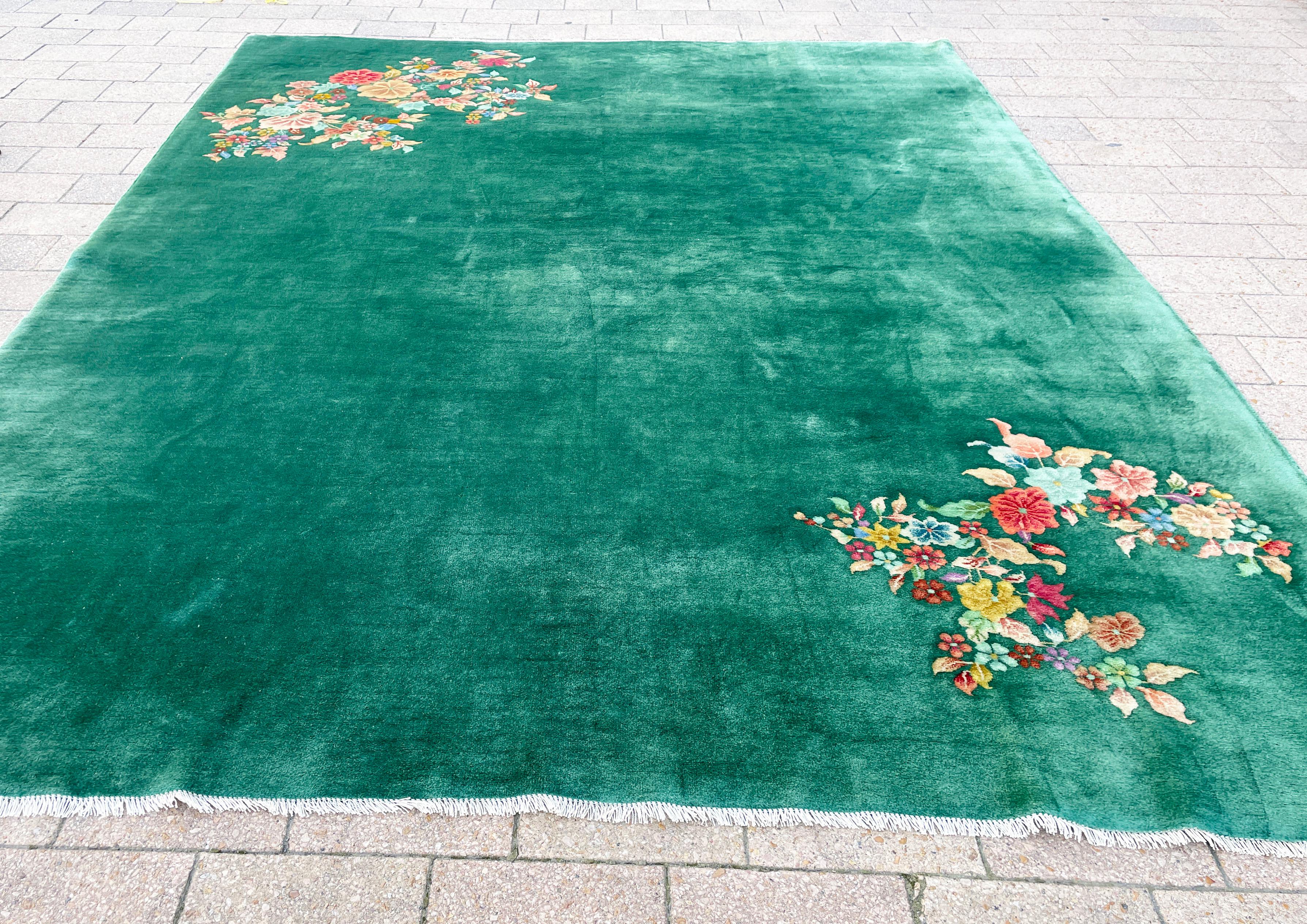  Vintage Art Deco Chinese Wedding Rug: A Tapestry of Elegance and Tradition