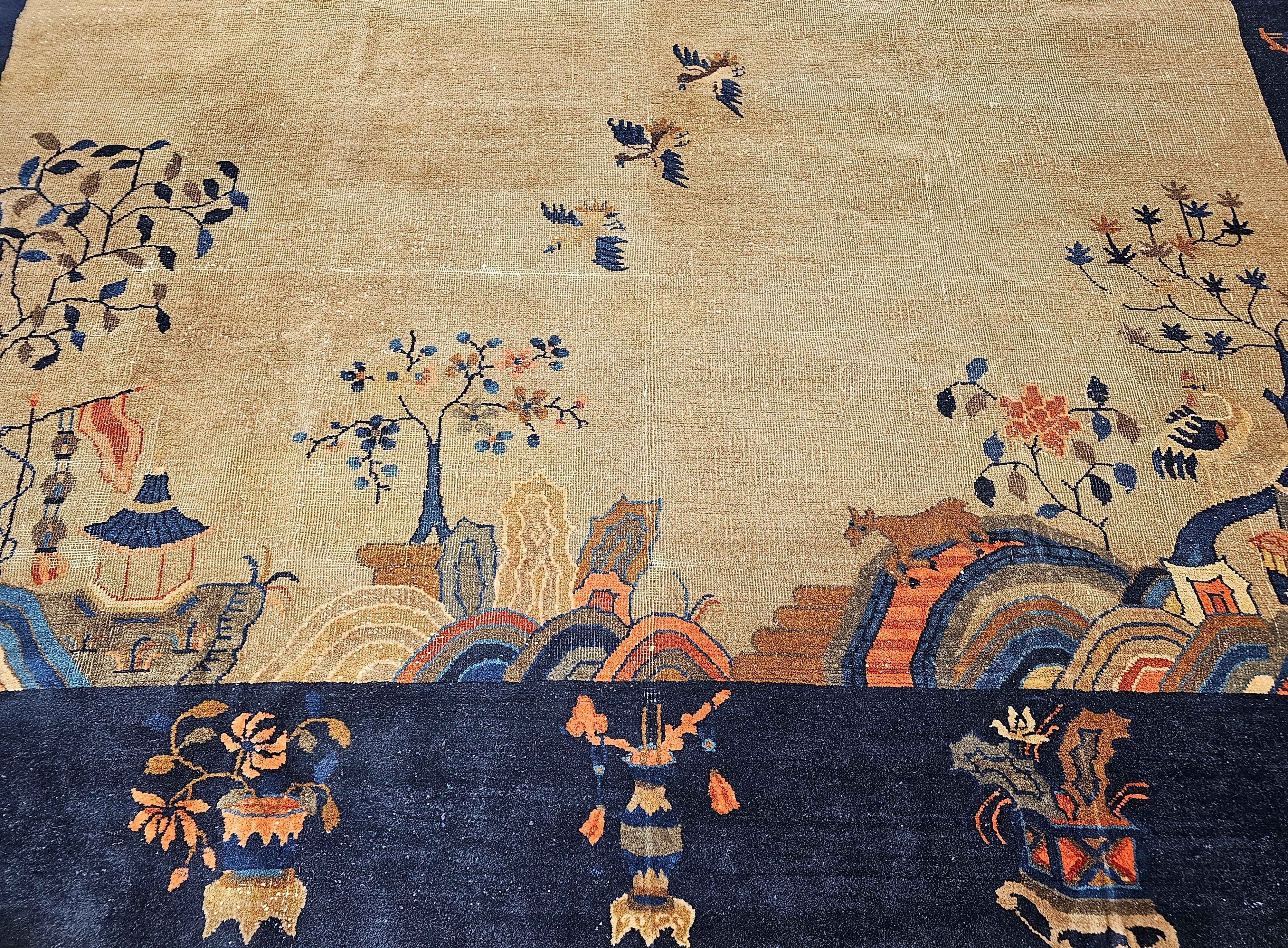 Noué à la main Vintage Art Déco chinois avec motif de jardin  in Oatmeal, Navy, Blue, Pink en vente
