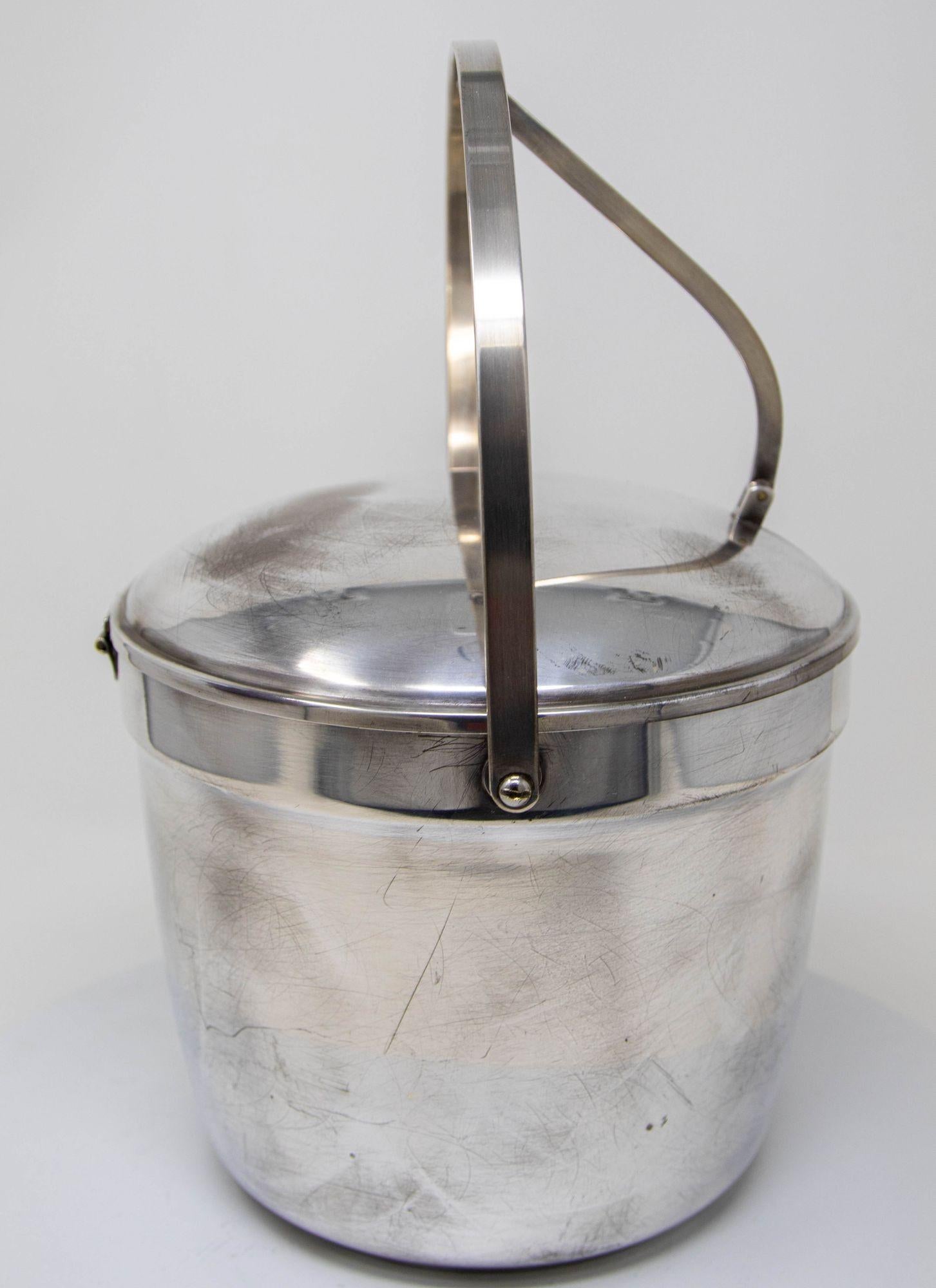 Metal Vintage Art Deco Chrome Mid-Century Ice Bucket For Sale