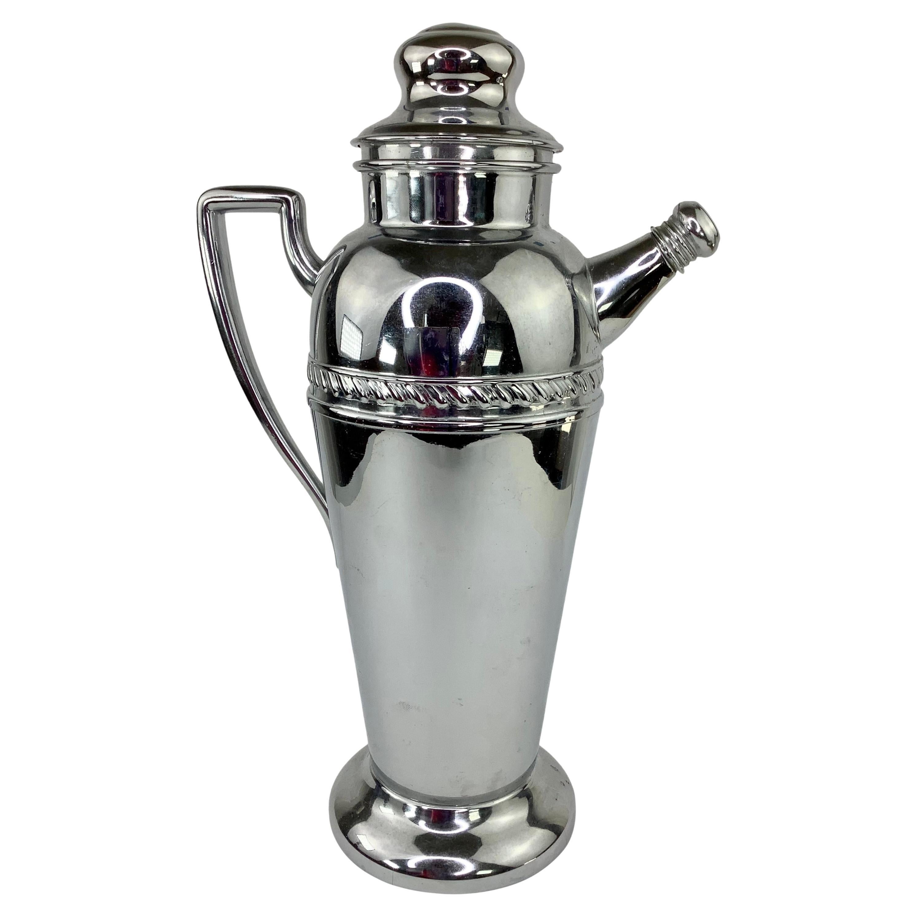 Vintage Art Deco Chrome Plated Cocktail Shaker For Sale