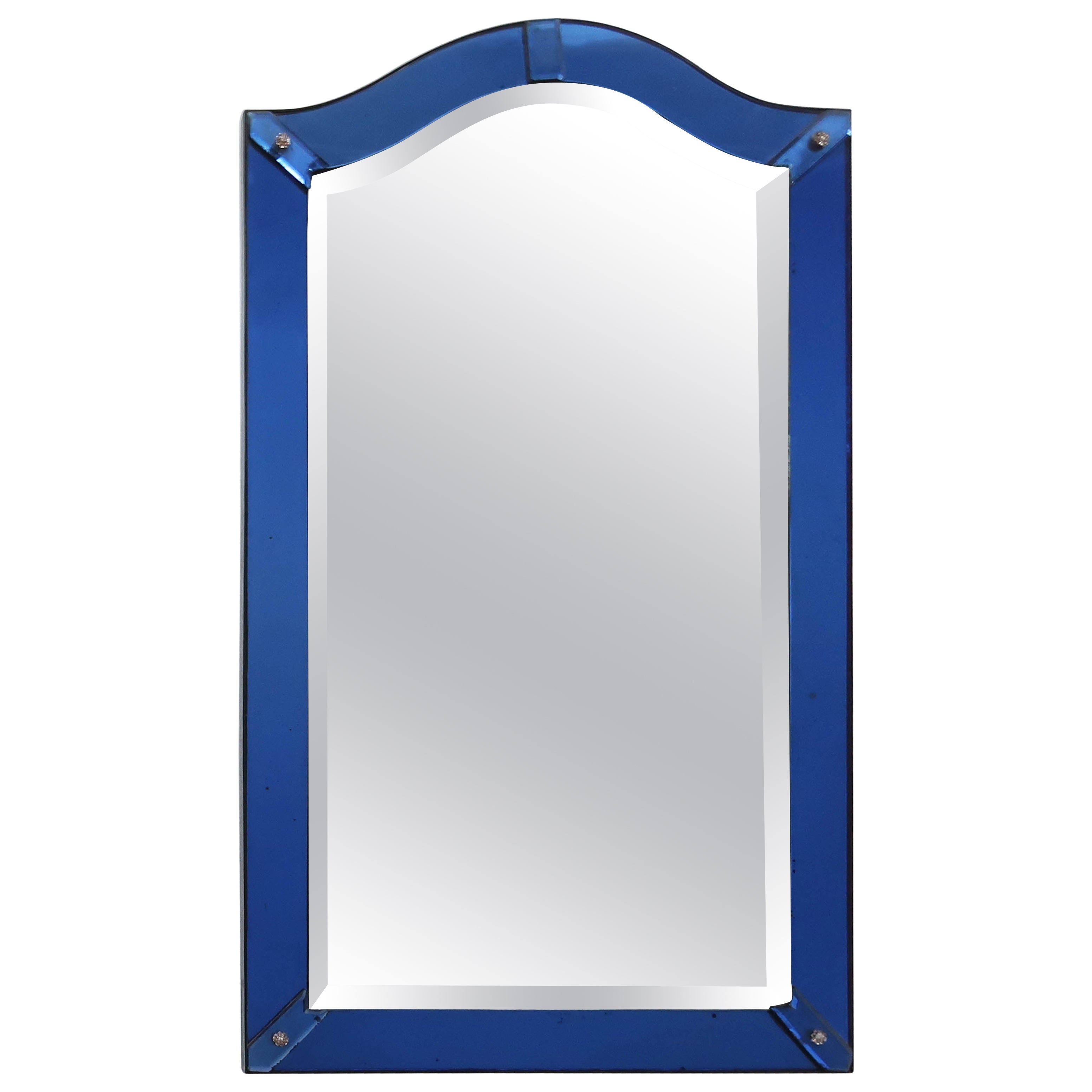 Specchio d
epoca con cornice in vetro blu cobalto e cornice smussata. Inglese C.1930 in vendita