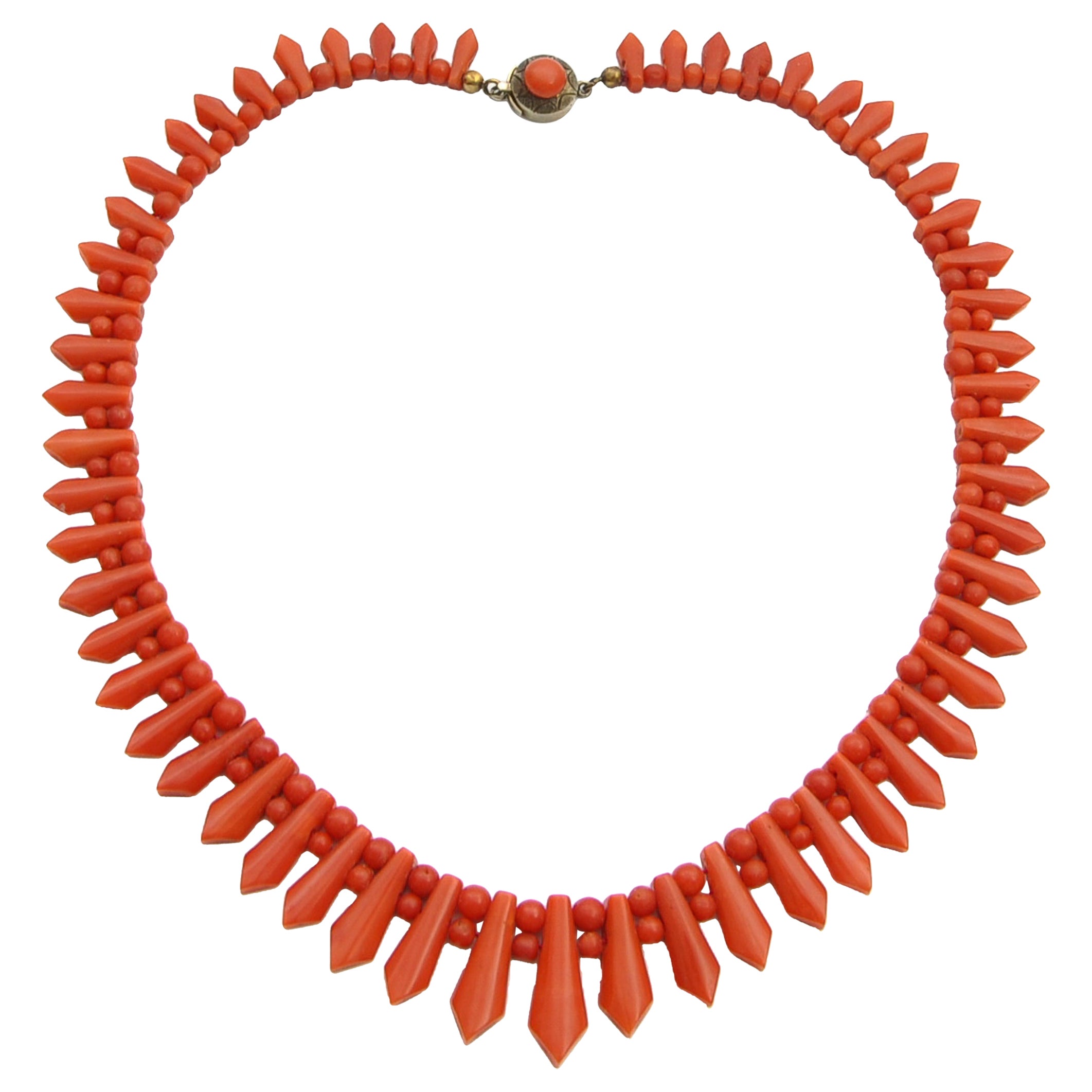 Collier Art déco vintage en paillettes de corail et perles, Italie