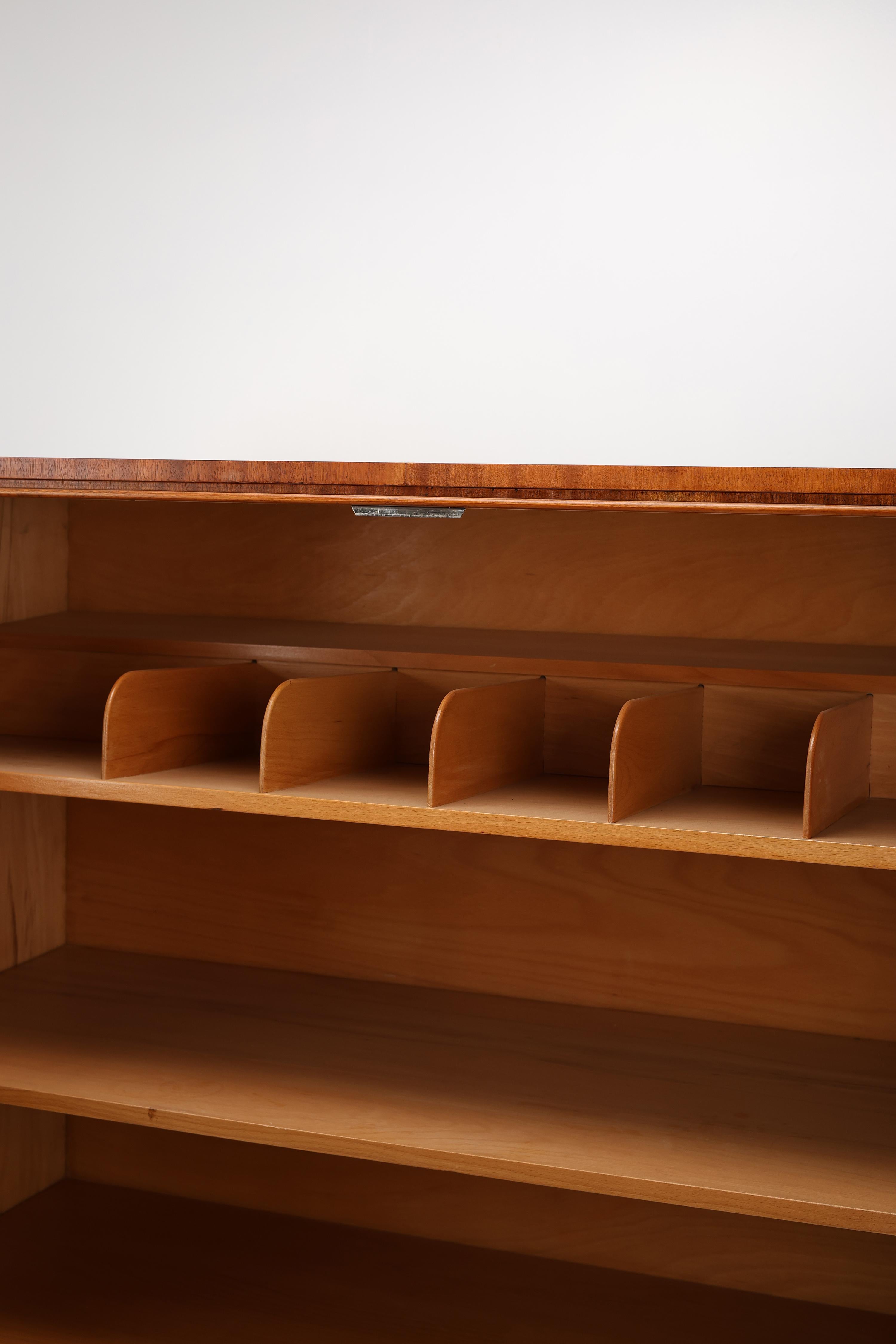 Vintage Art Deco Czech Sideboard in the Style of Jindřich Halabala For Sale 7