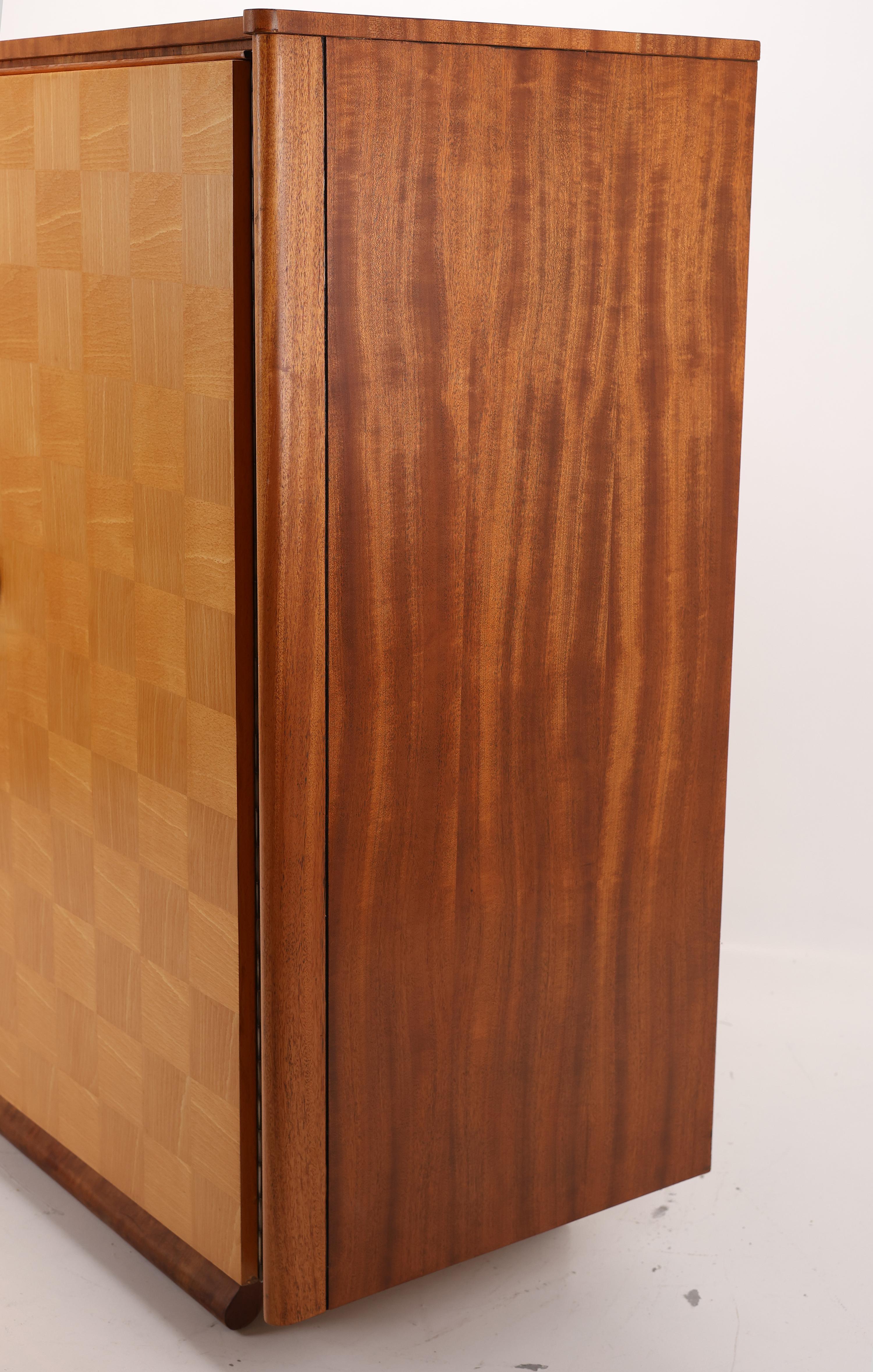 Pine Vintage Art Deco Czech Sideboard in the Style of Jindřich Halabala For Sale