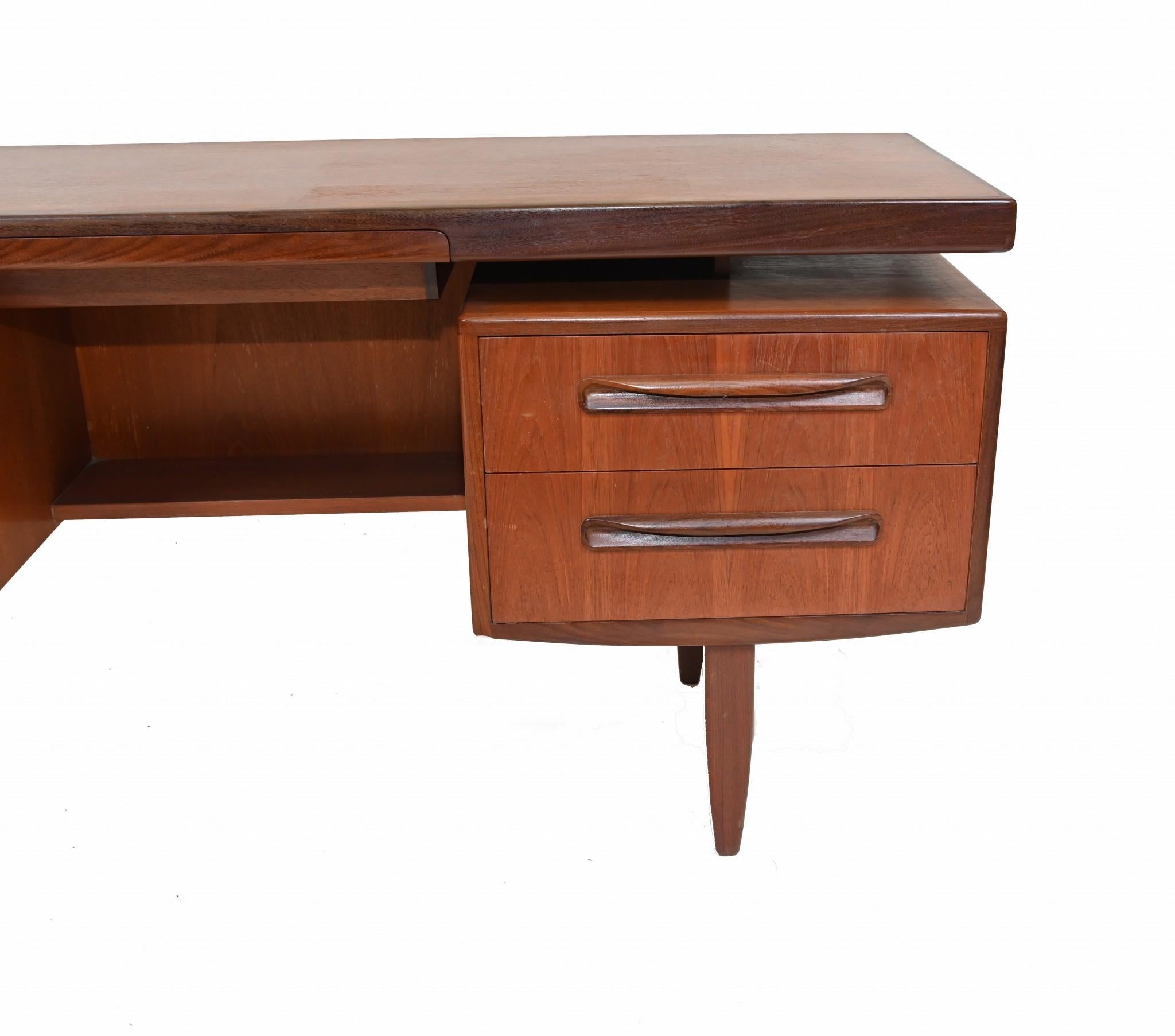 Vintage Art Deco Schreibtisch Zeitraum 1920er Jahre Schreibtisch (Holz) im Angebot