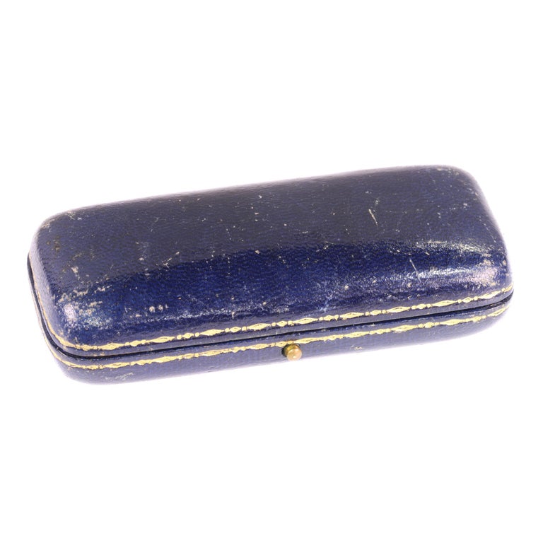 Vintage Art Deco Diamond and Onyx Bar Brooch in Original Box For Sale ...