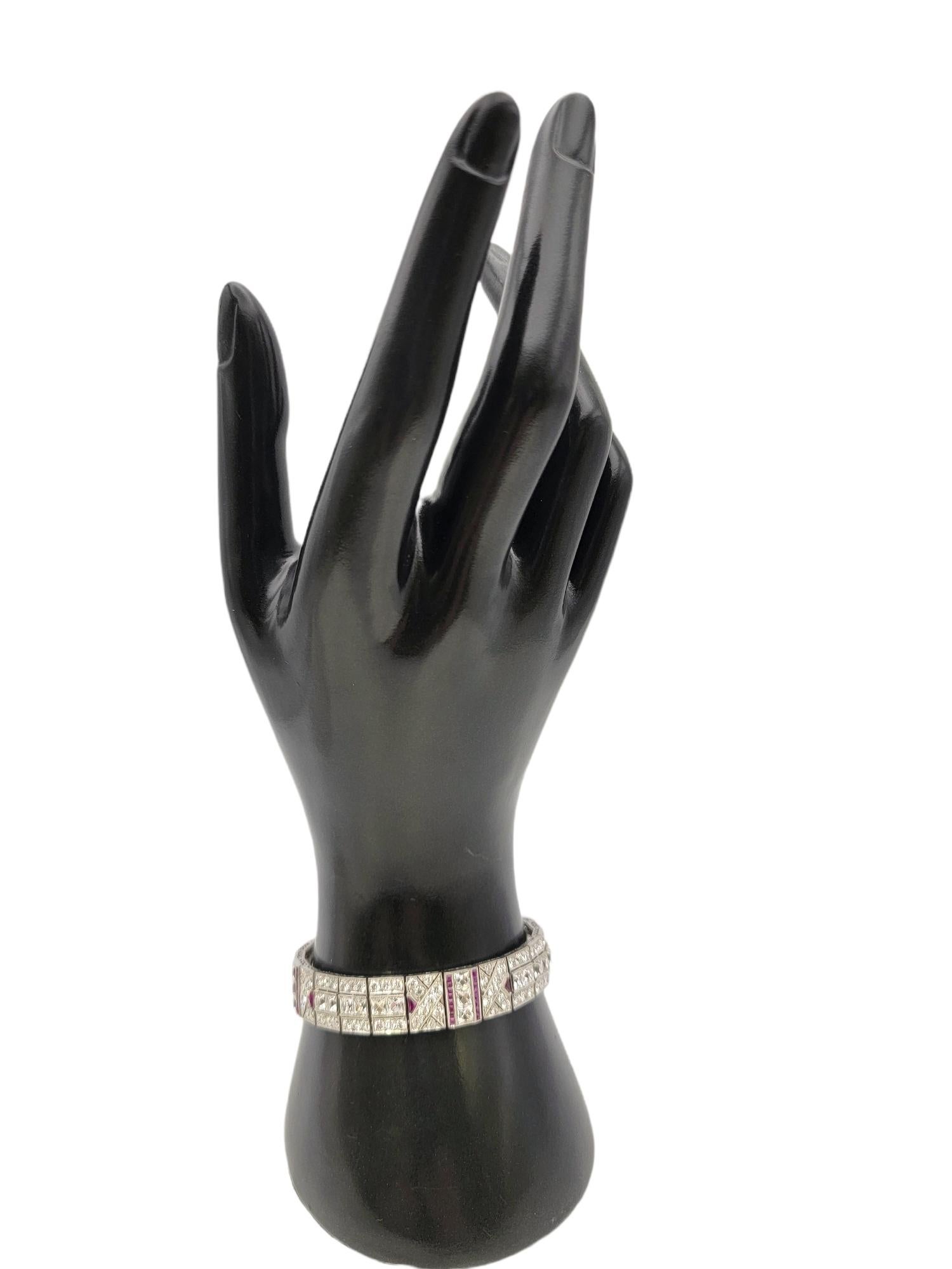 Bracelet Art déco vintage en diamants et rubis de 14,64 carats au total, design géométrique en vente 4