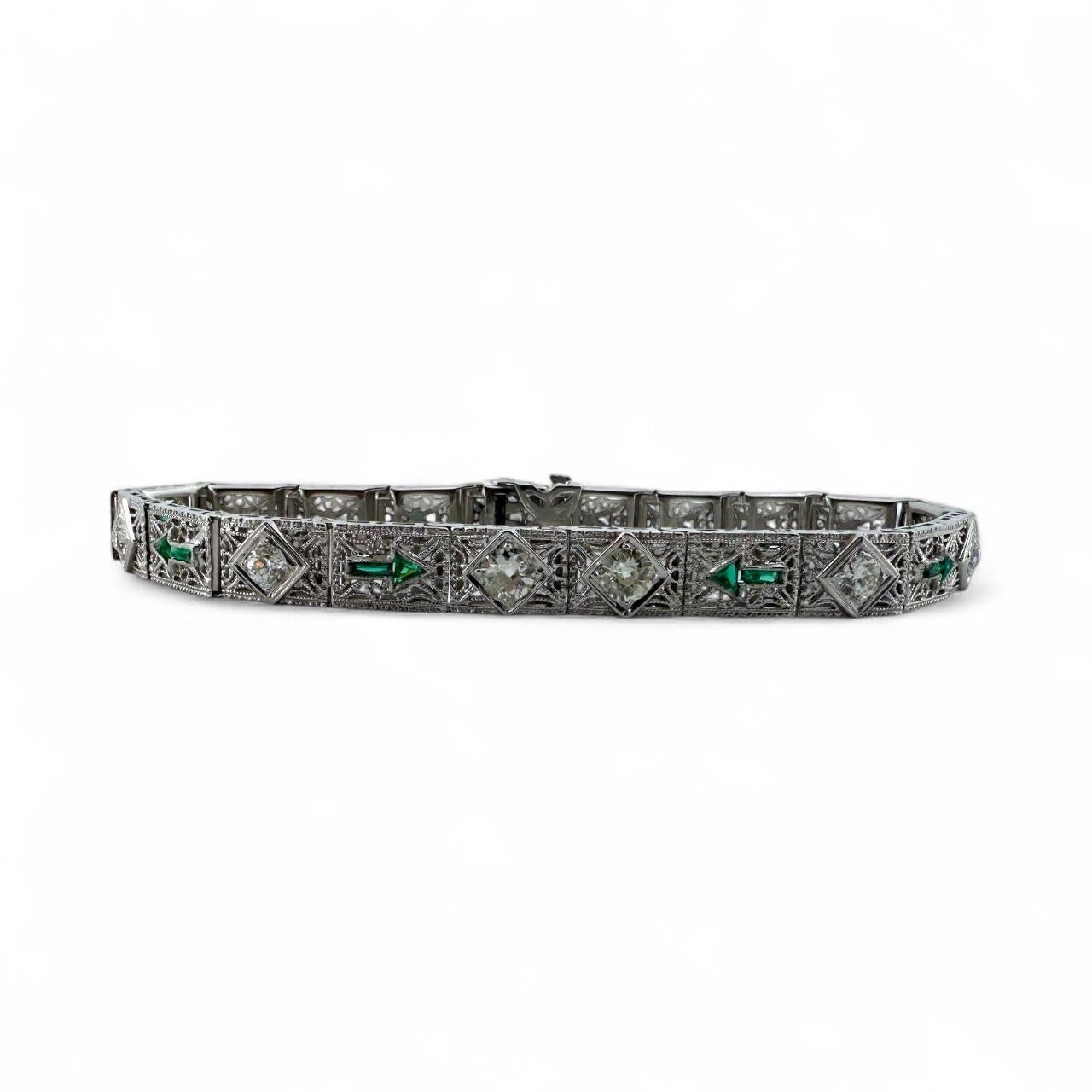 Vintage Art Deco Diamond & Emerald Filigree Bracelet 14K White Gold Bon état - En vente à Montgomery, AL
