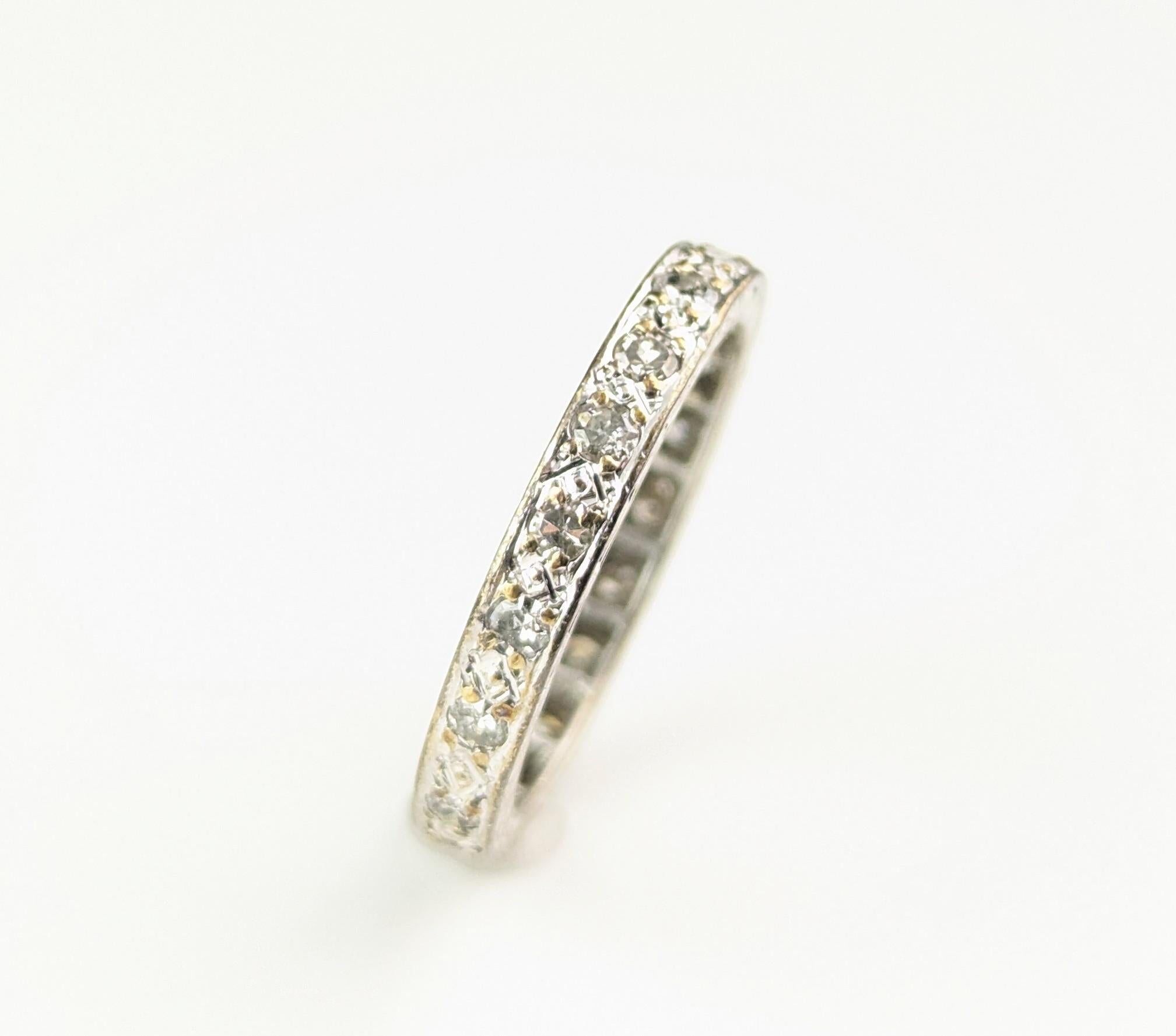 Vintage Art Deco Diamond eternity ring, 18k White gold  For Sale 12