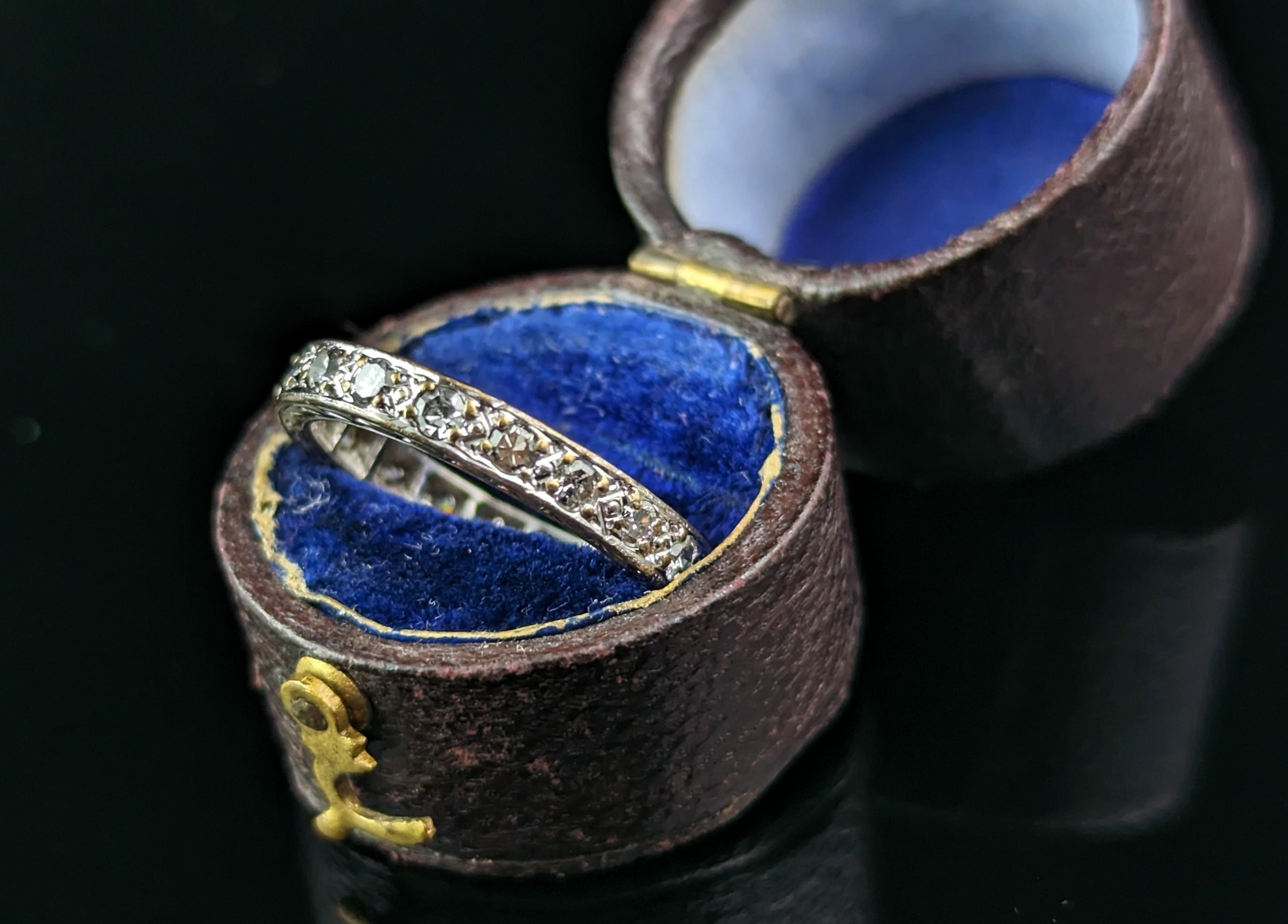 Women's Vintage Art Deco Diamond eternity ring, 18k White gold  For Sale