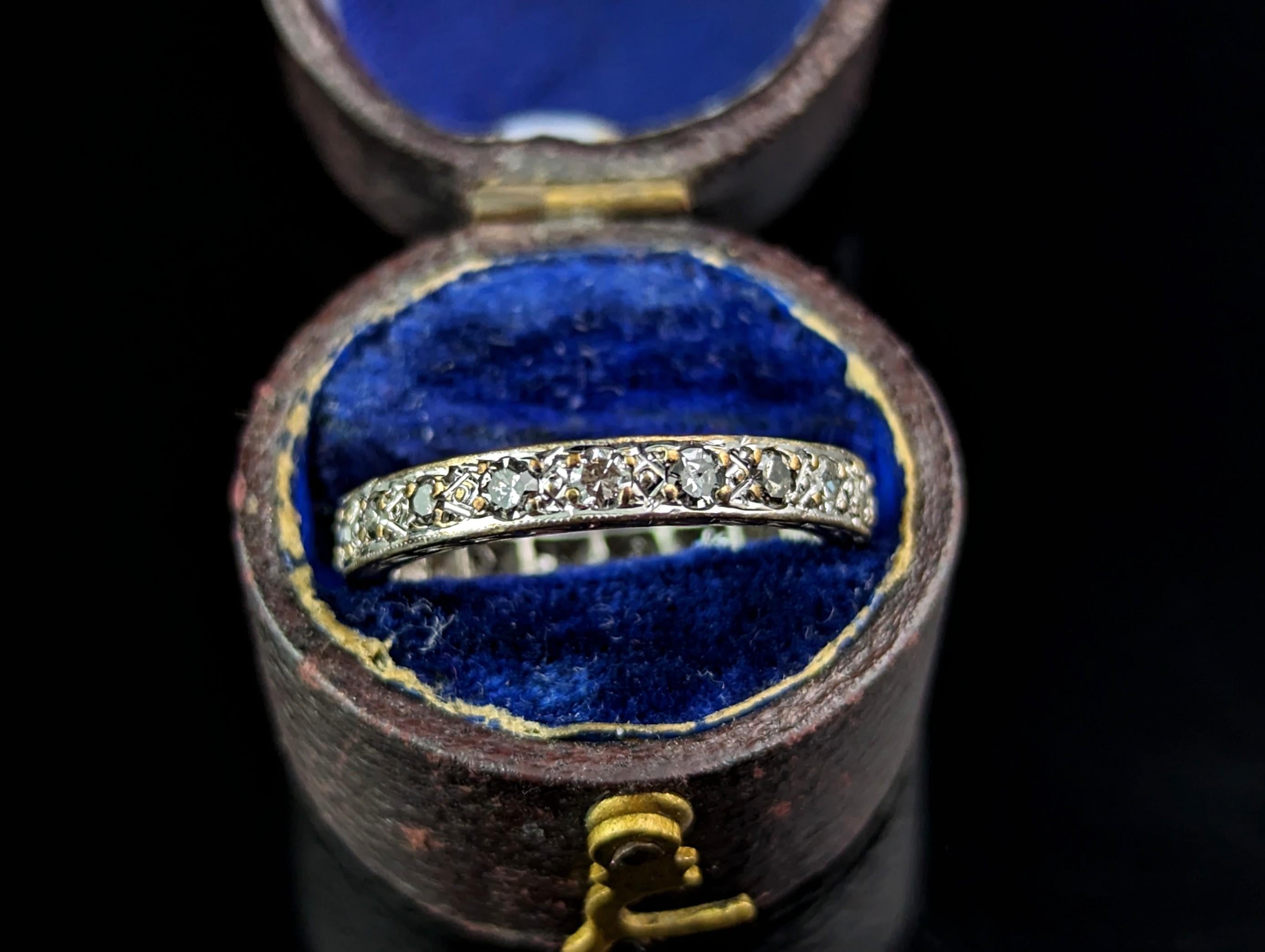 Vintage Art Deco Diamond eternity ring, 18k White gold  For Sale 2