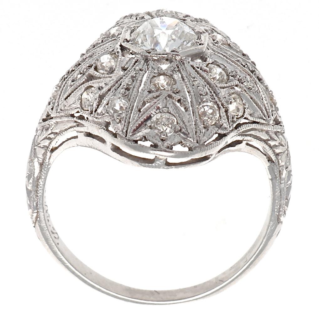 Vintage Art Deco Diamond Platinum Engagement Ring In Excellent Condition In Beverly Hills, CA