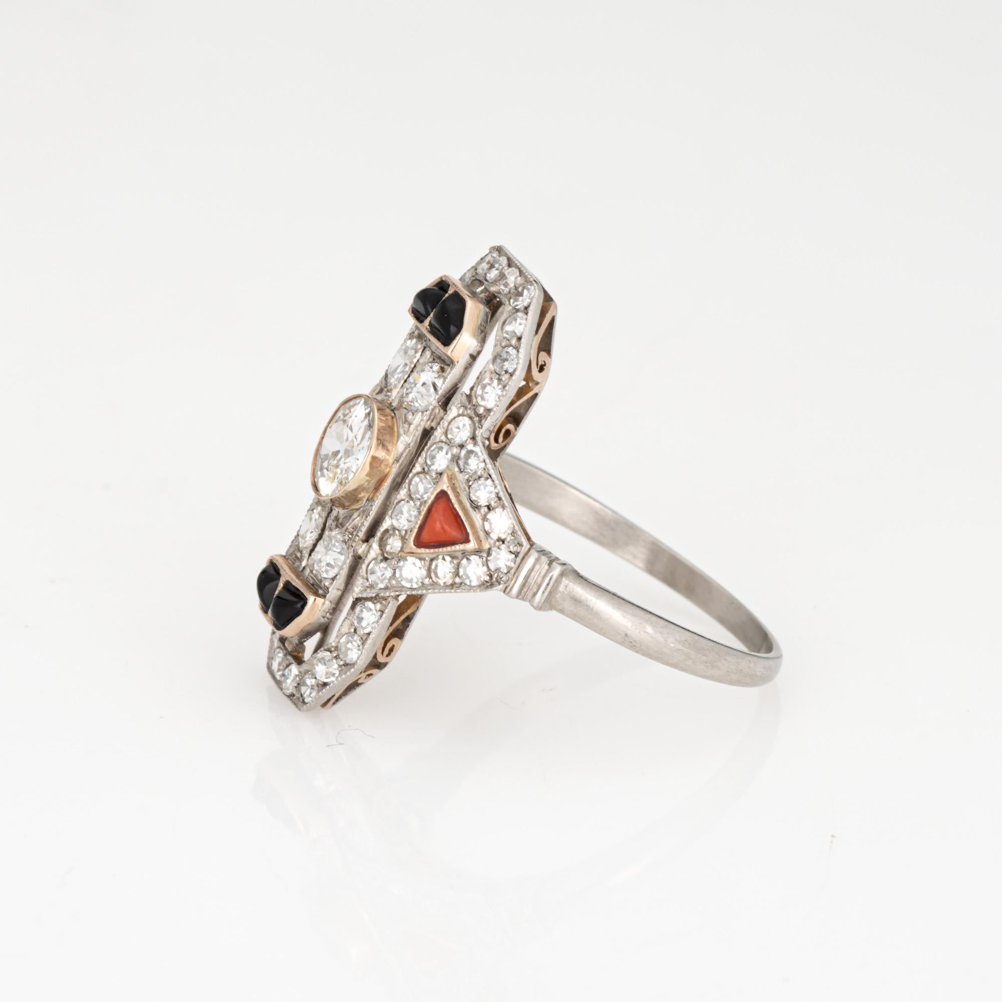 Vintage Art Deco Diamant-Ring Koralle Onyx Gr. 9,75 Platin Plakettenschmuck, Vintage (Alteuropäischer Schliff) im Angebot