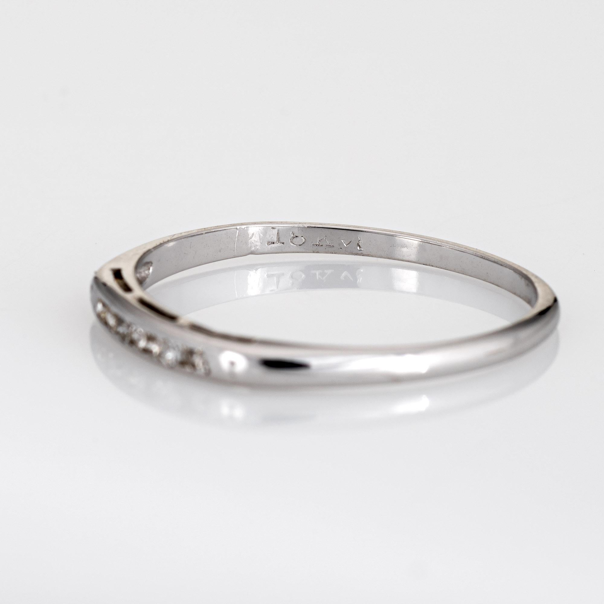 Women's Vintage Art Deco Diamond Ring 18 Karat White Gold Wedding Band Fine Jewelry