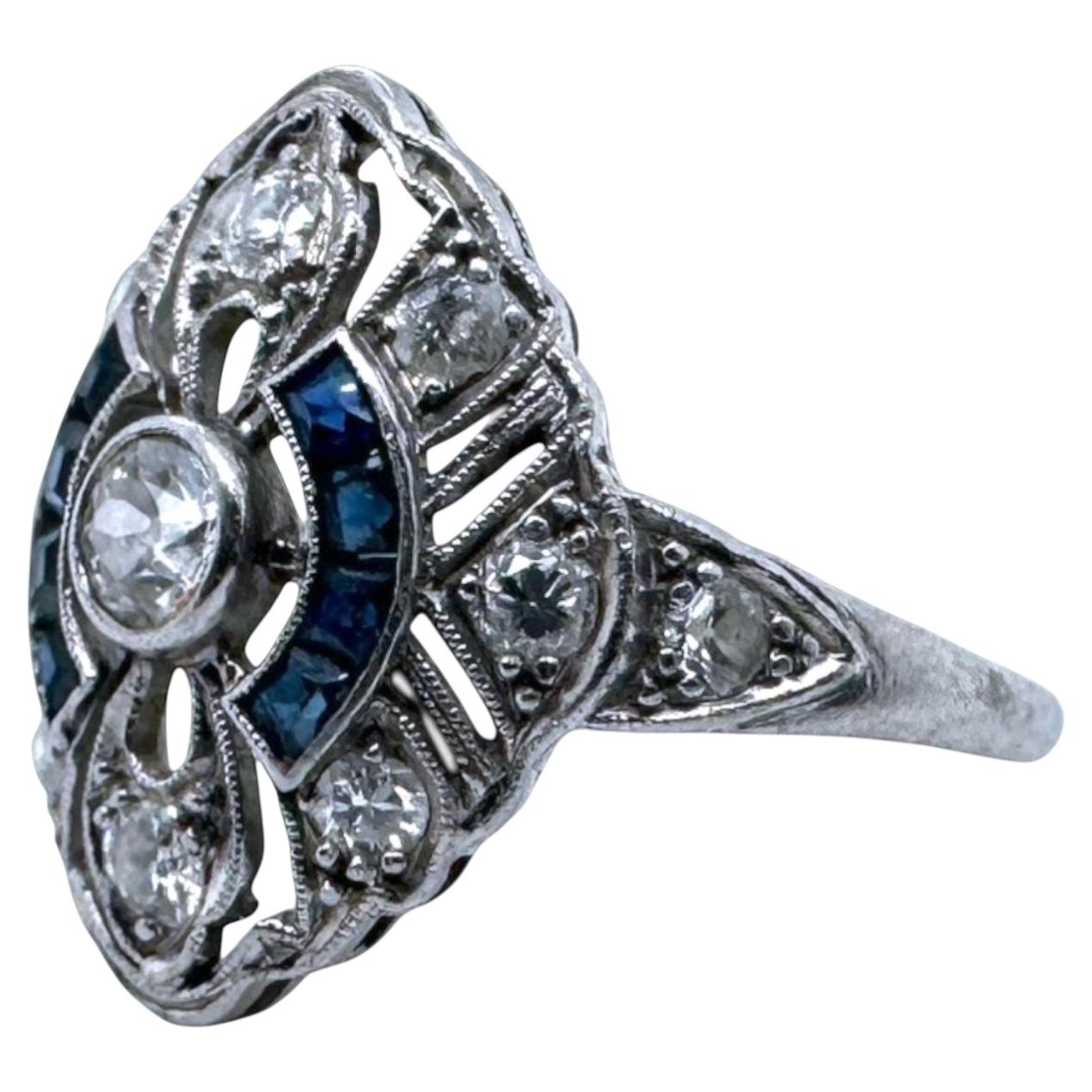 Vintage-Cocktailring aus Platin im Art-déco-Stil mit Diamanten und Saphiren
