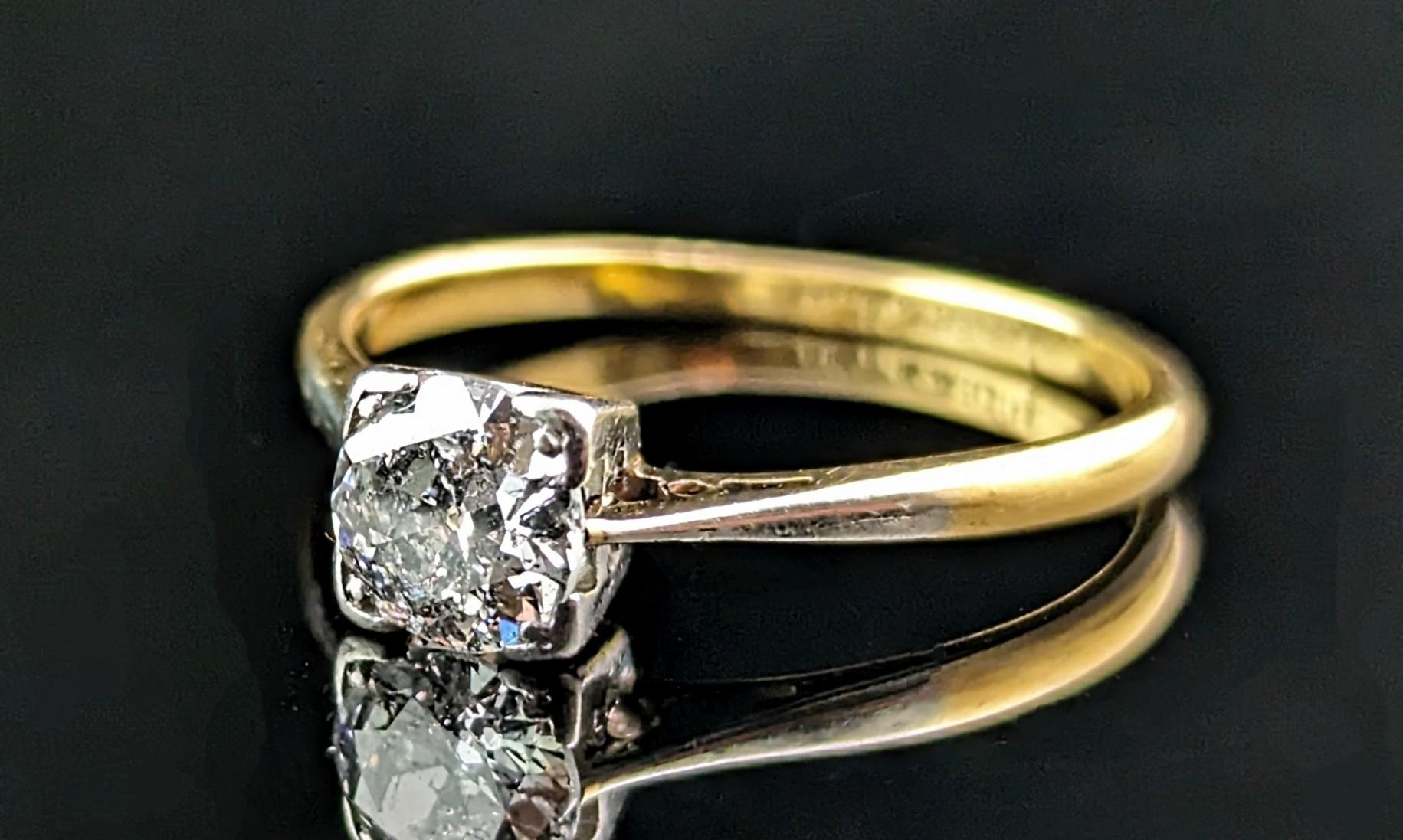 Vintage Art Deco Diamond solitaire ring, Engagement ring, 18k gold and platinum  For Sale 2