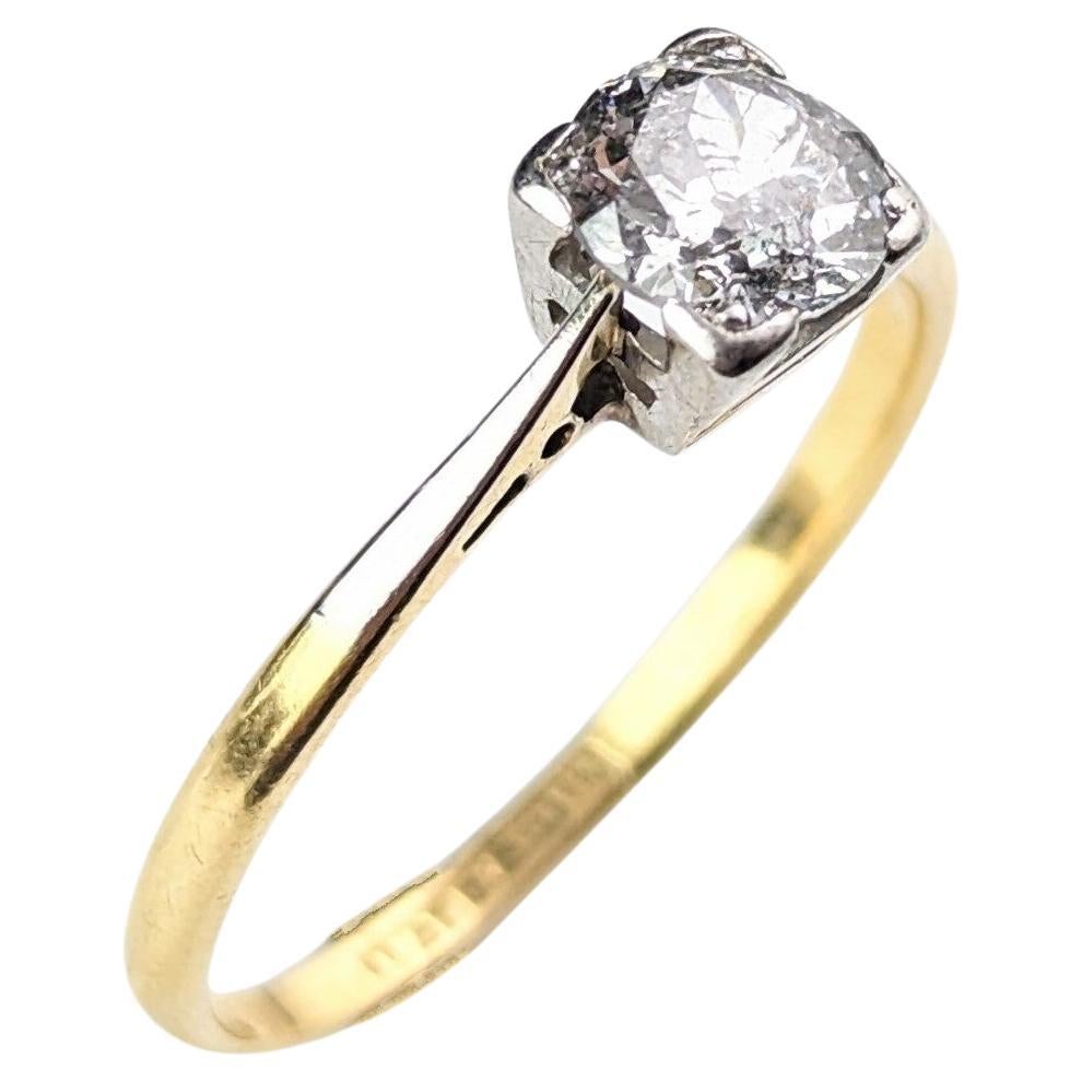 Vintage Art Deco Diamond solitaire ring, Engagement ring, 18k gold and platinum  For Sale