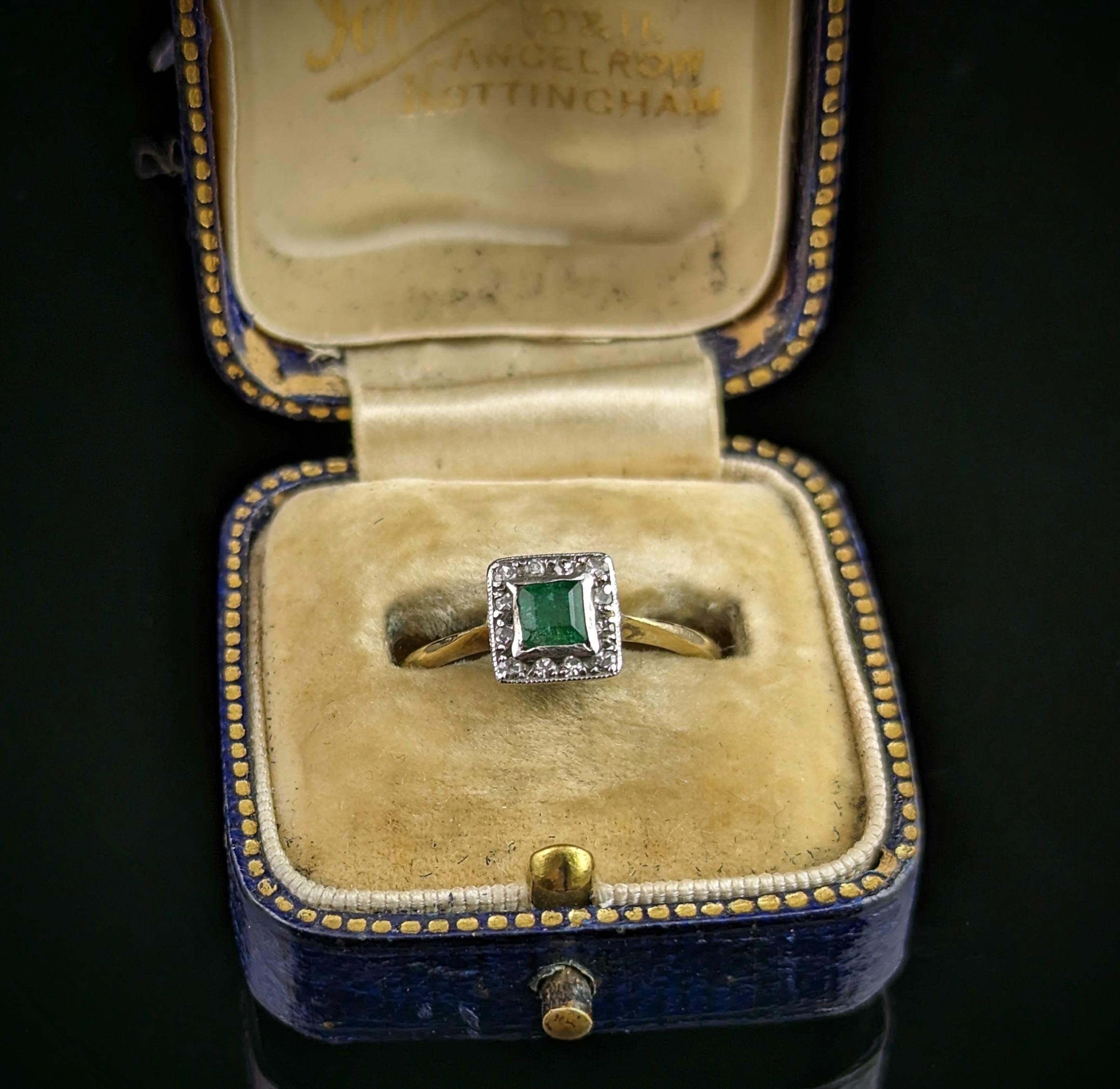 Vintage Art Deco Emerald and Diamond Ring, 18k Gold and Platinum 8